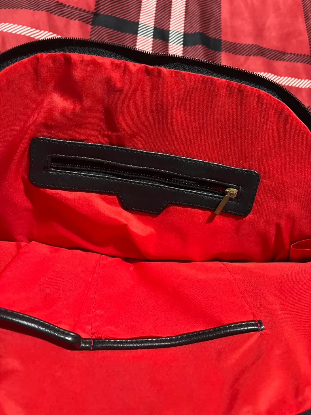 Fiorenzi Black & Red Dome Handbag image indicator(5)