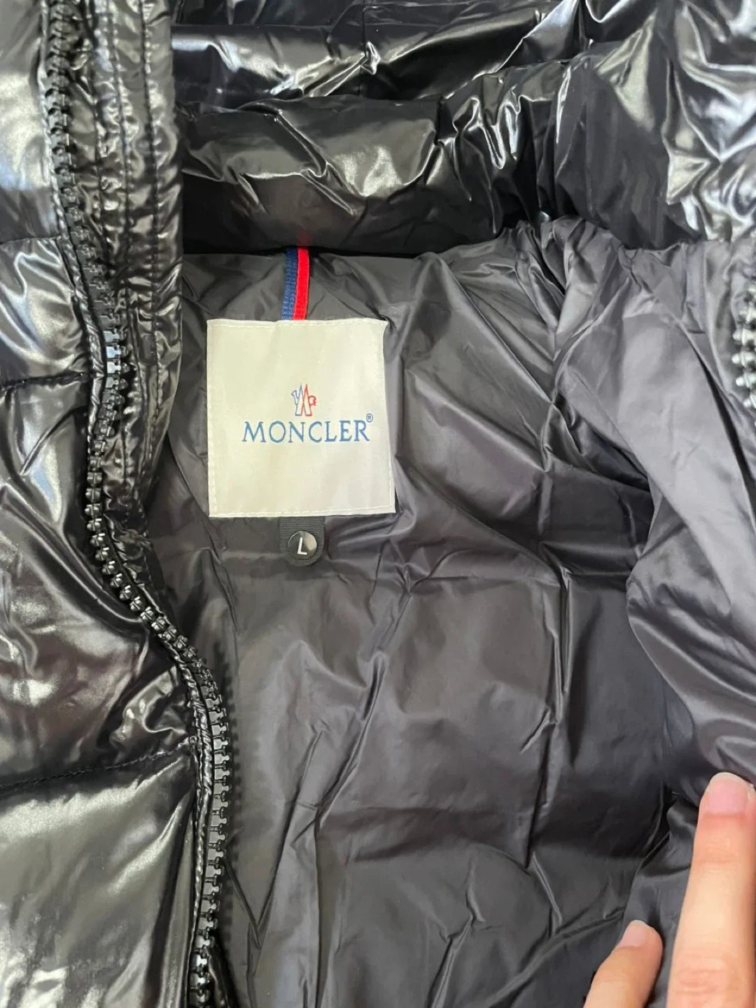 Moncler jacket image indicator(6)