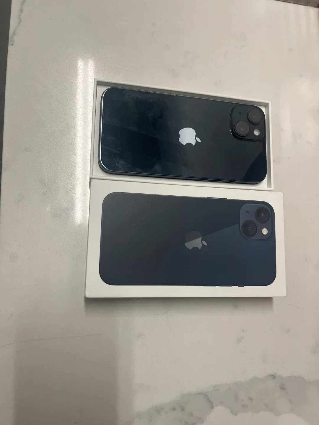 Apple iPhone 14 - Blue