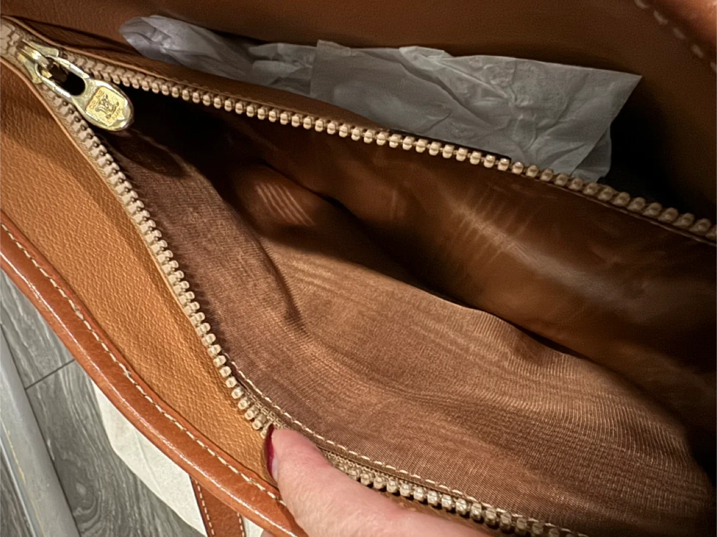 [VINTAGE] Celine Macadam Brown Tote Bag image indicator(7)