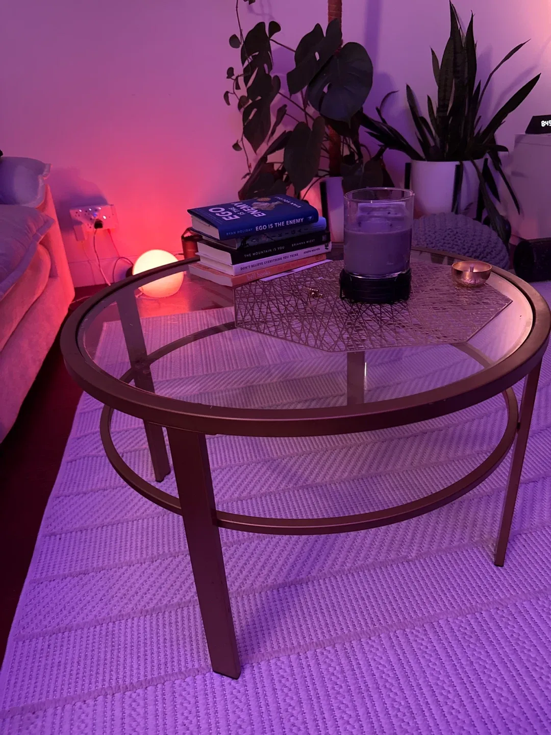 Round Glass Top Coffee Table image indicator(2)