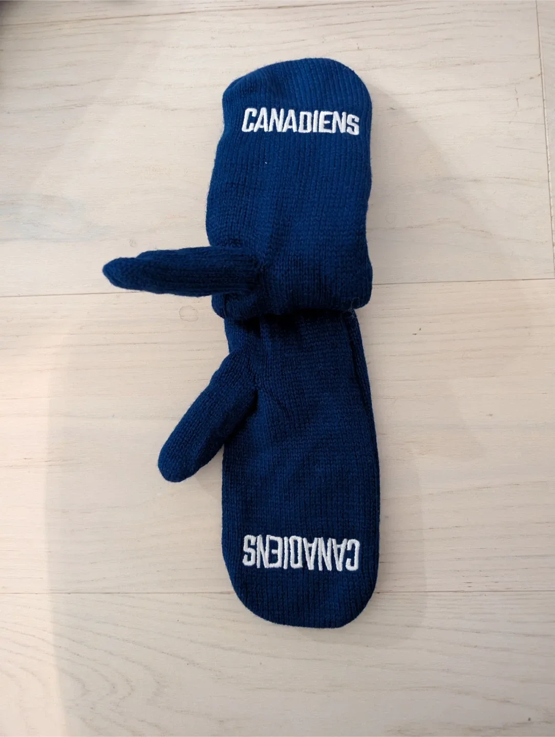 NHL Montreal Canadiens Mittens - New with Tags image indicator(3)