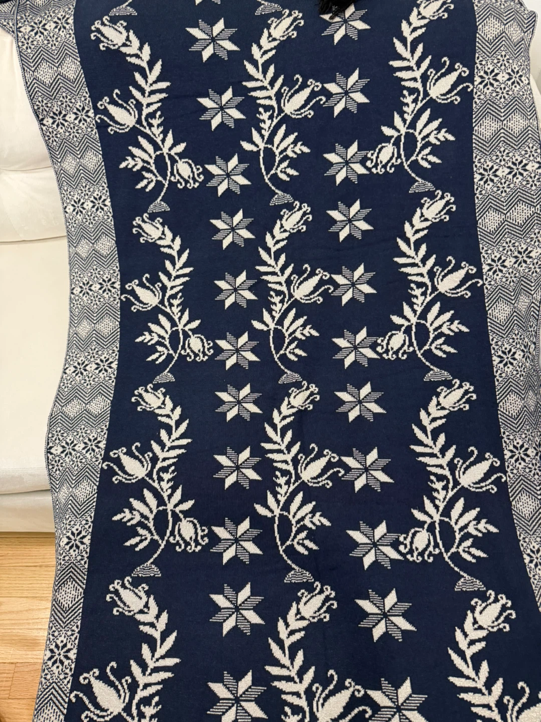 Floral Pattern shawl - photo 5