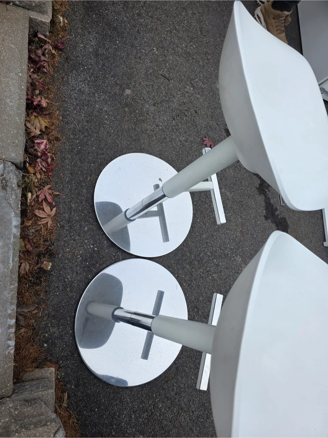 Ikea Two White Adjustable Bar Stools image indicator(3)