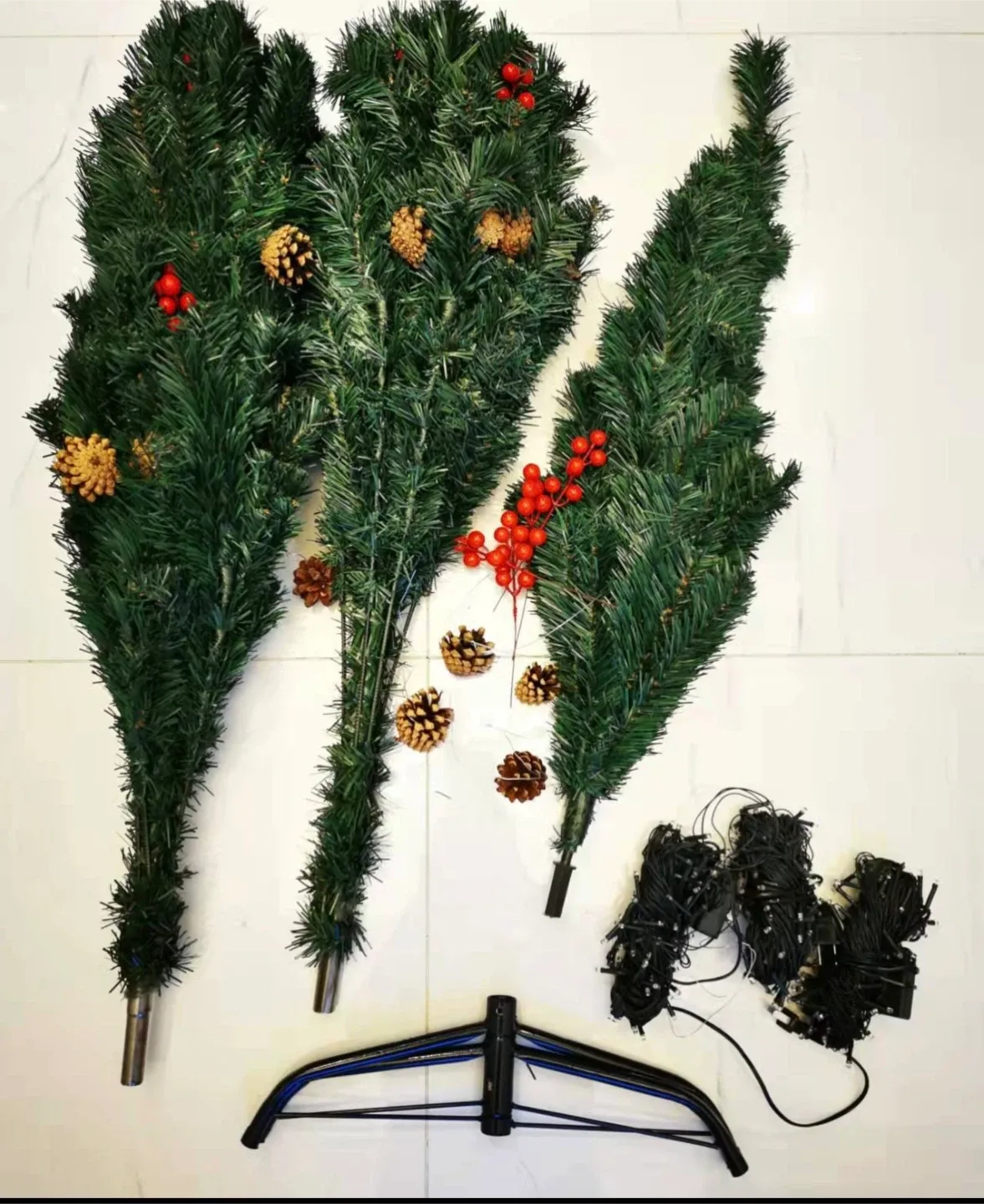 Pre-lit Artificial Christmas Tree image indicator(2)