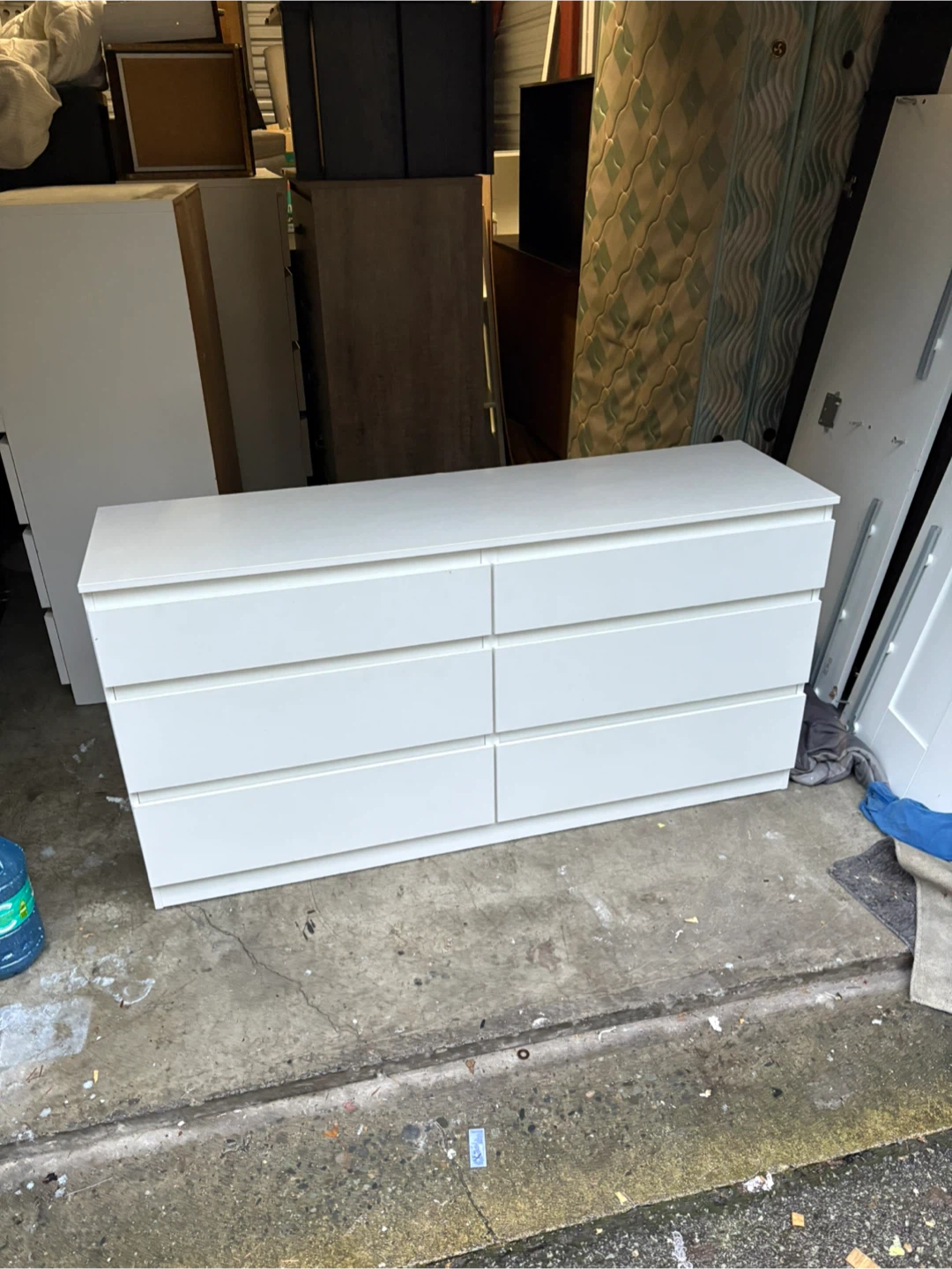 Dresser (payment after delivery or pick up)