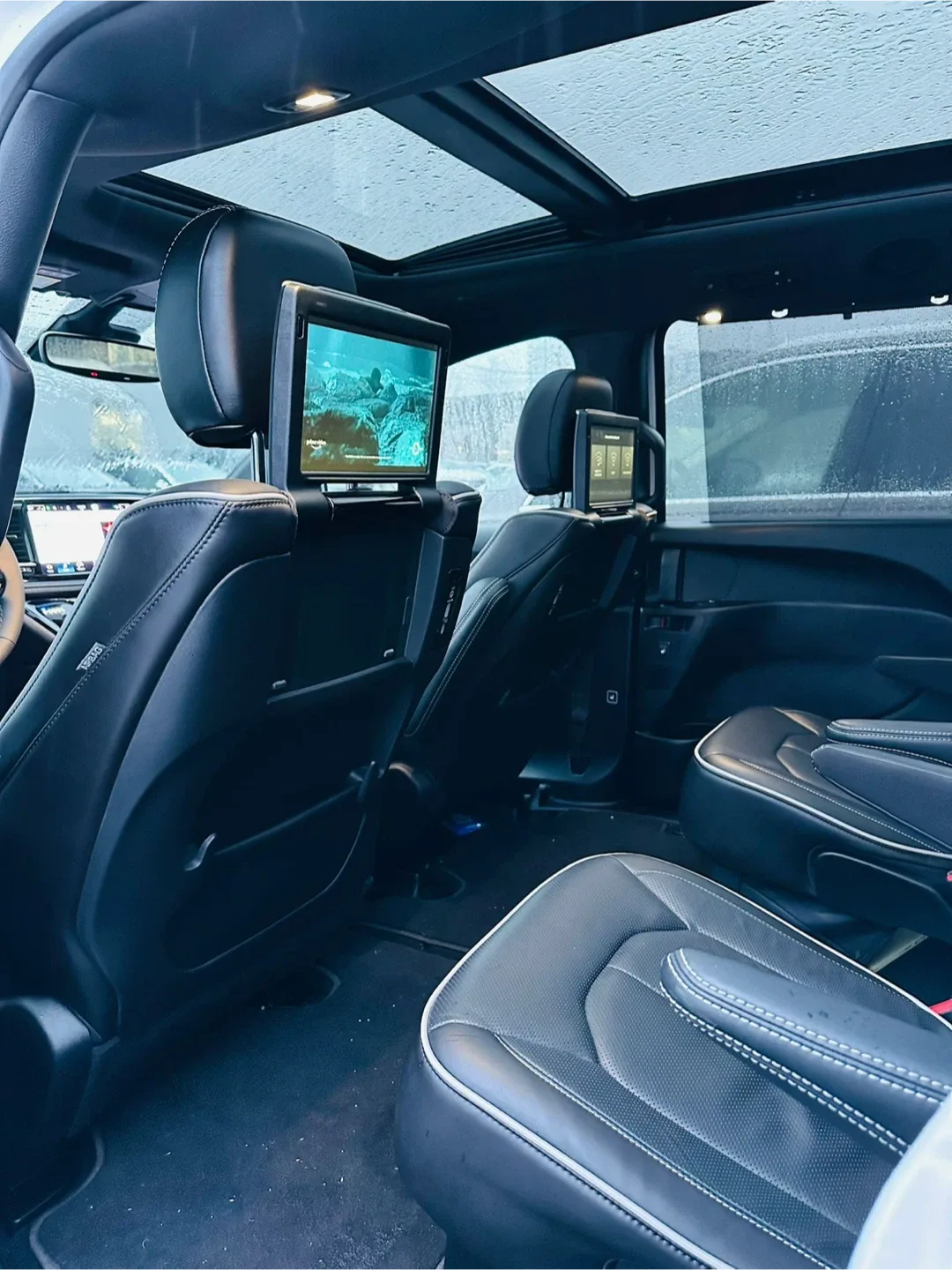 2023 Chrysler Pacifica S Limited image indicator(9)