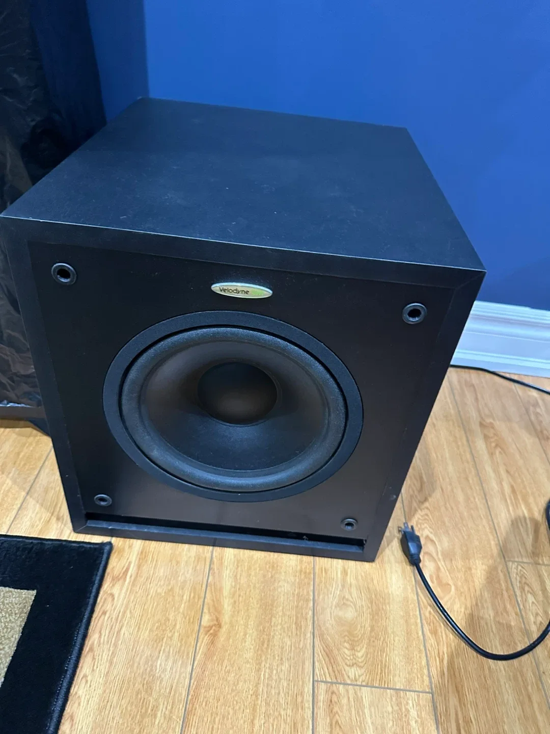 Velodyne CHT Series Subwoofer image indicator(3)