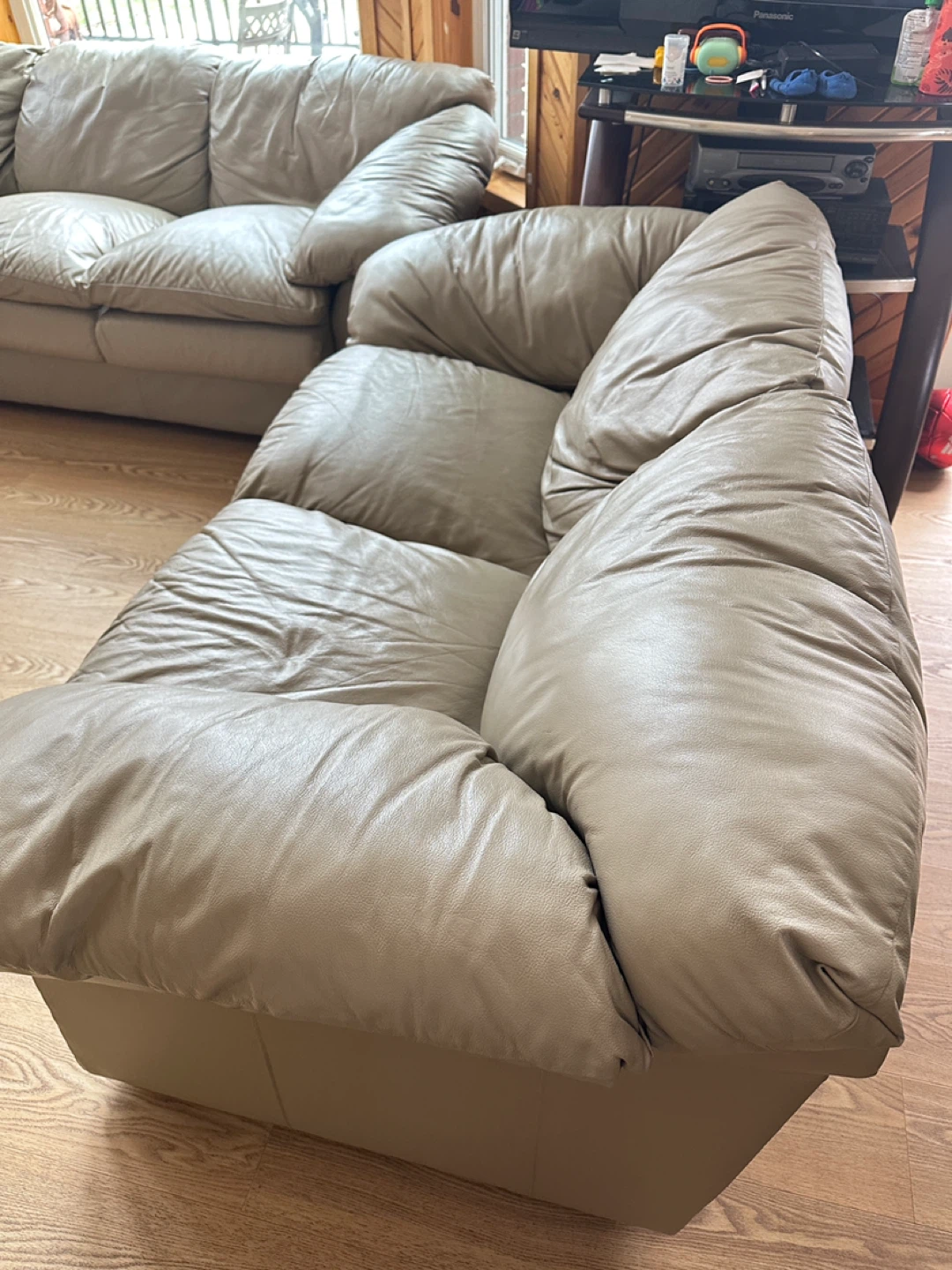 Beautiful Grey Italian Genuine Leather Sofa Set (CAN DELIVER) - photo 2