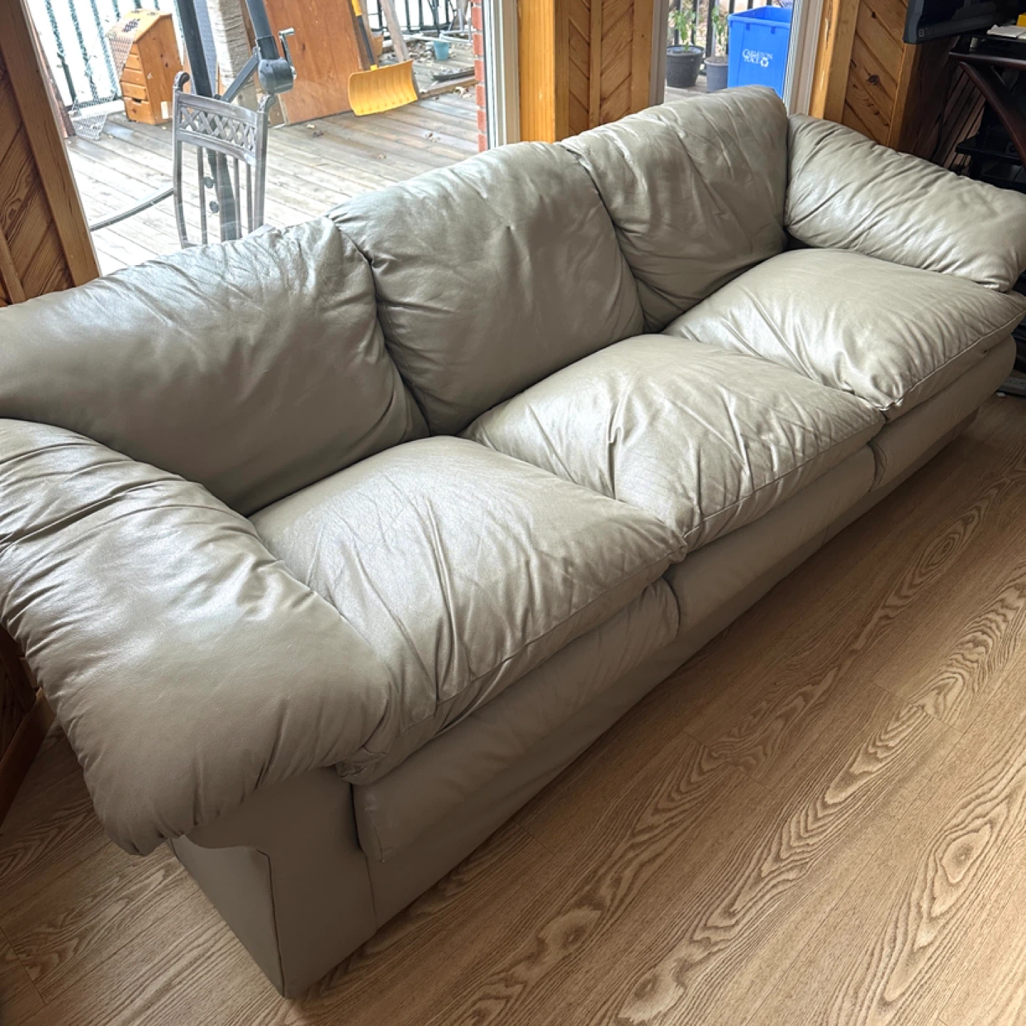Beautiful Grey Italian Genuine Leather Sofa Set (CAN DELIVER) - photo 3
