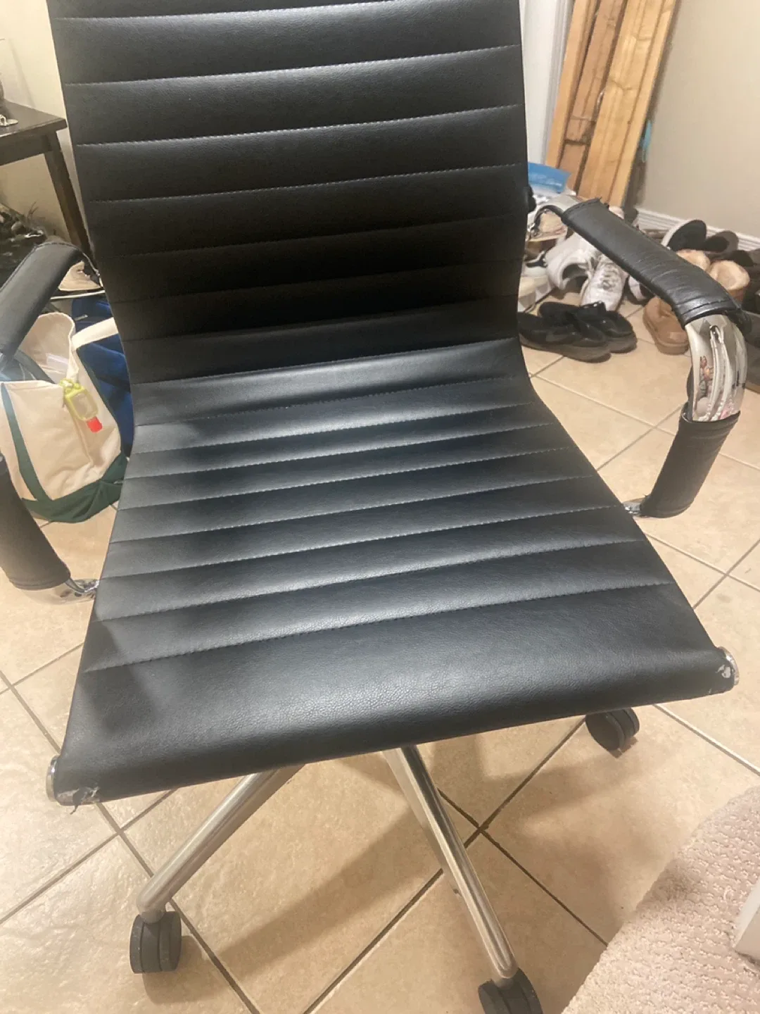 Black Office Chair image indicator(2)
