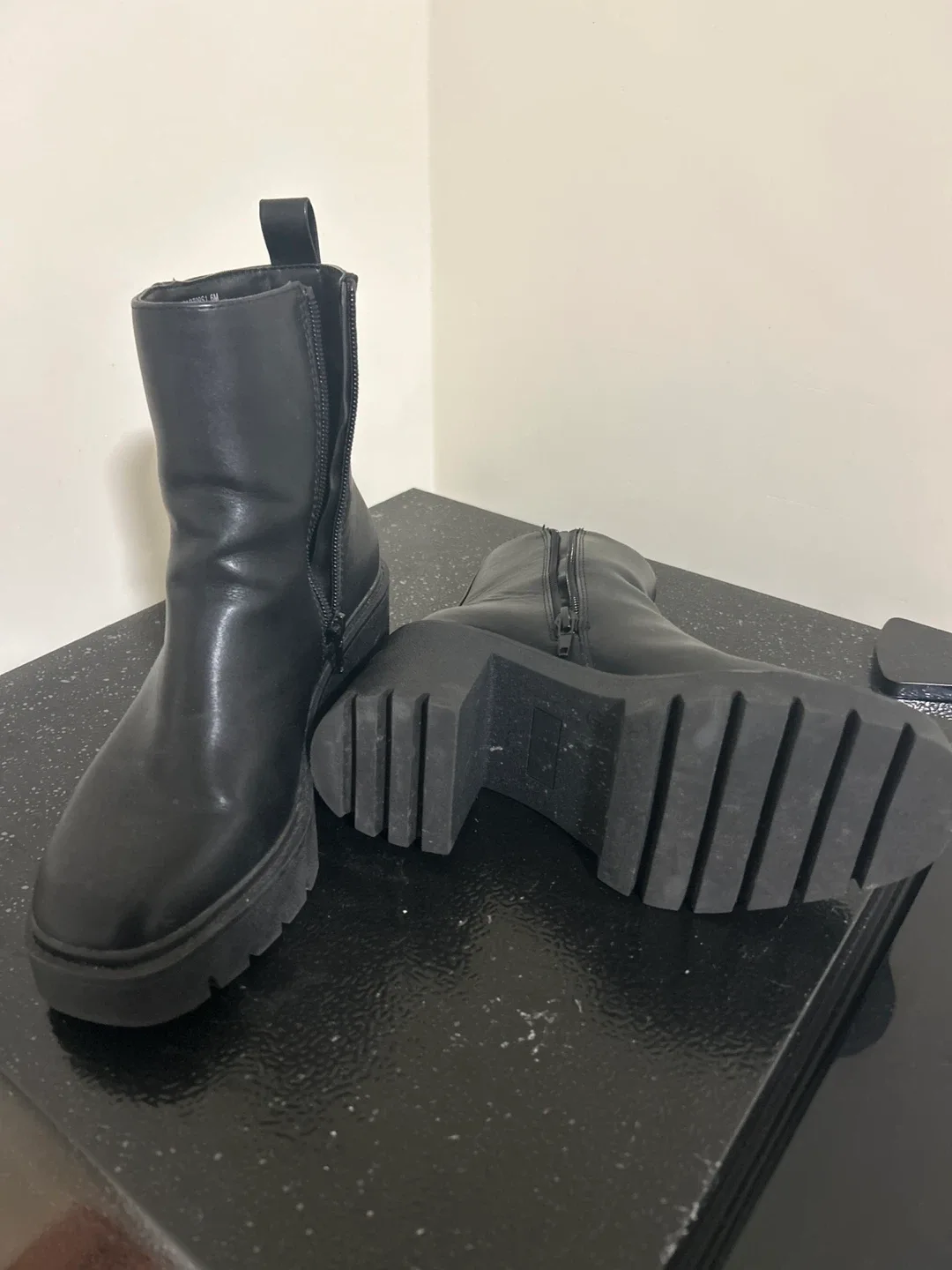 Steve Madden Black Heeled Ankle Boots image indicator(4)