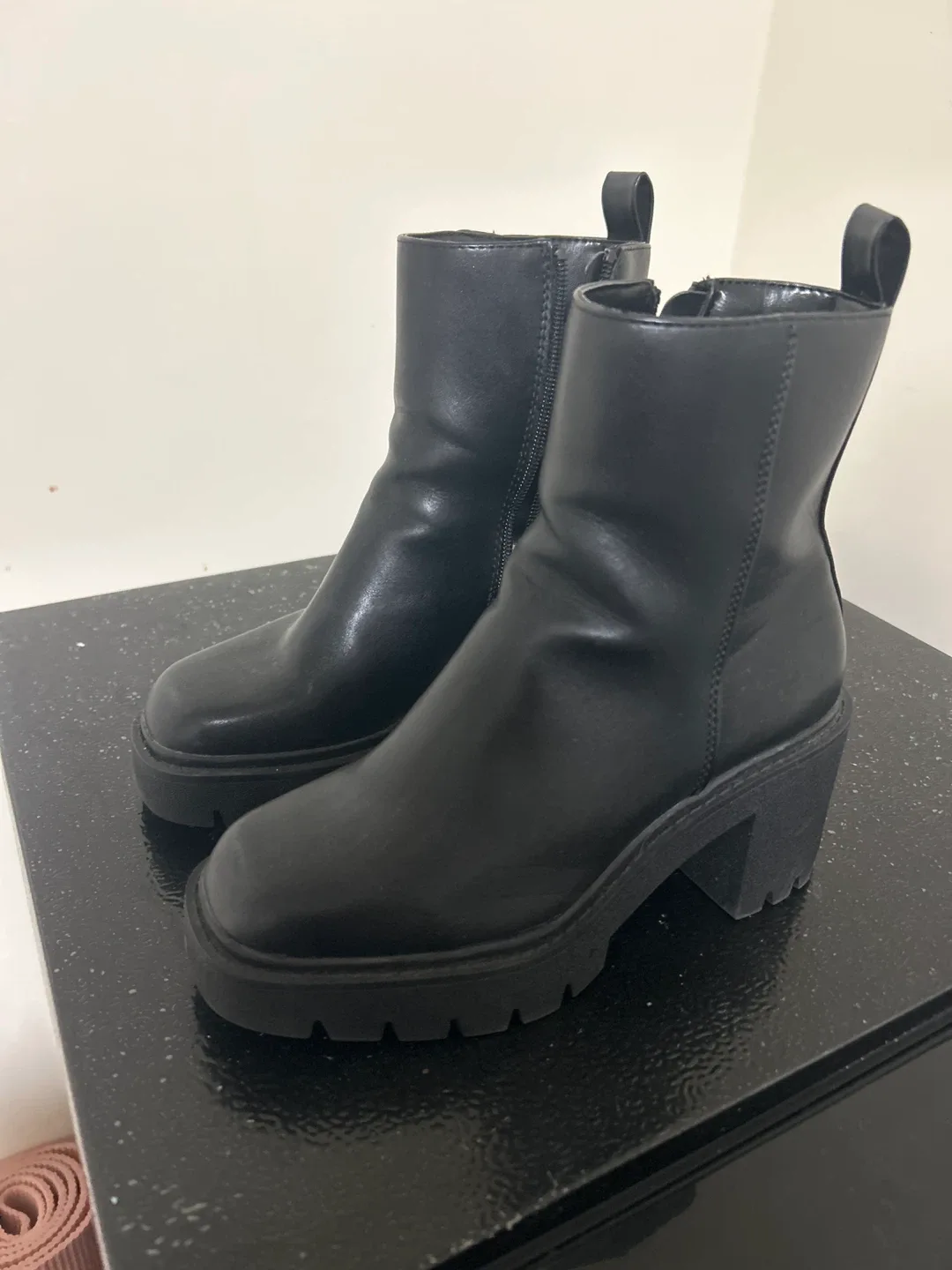Steve Madden Black Heeled Ankle Boots image indicator(5)