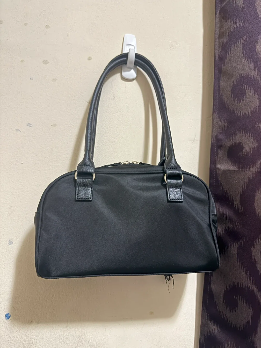 Ardene Black Nylon Shoulder Bag with Charm image indicator(2)