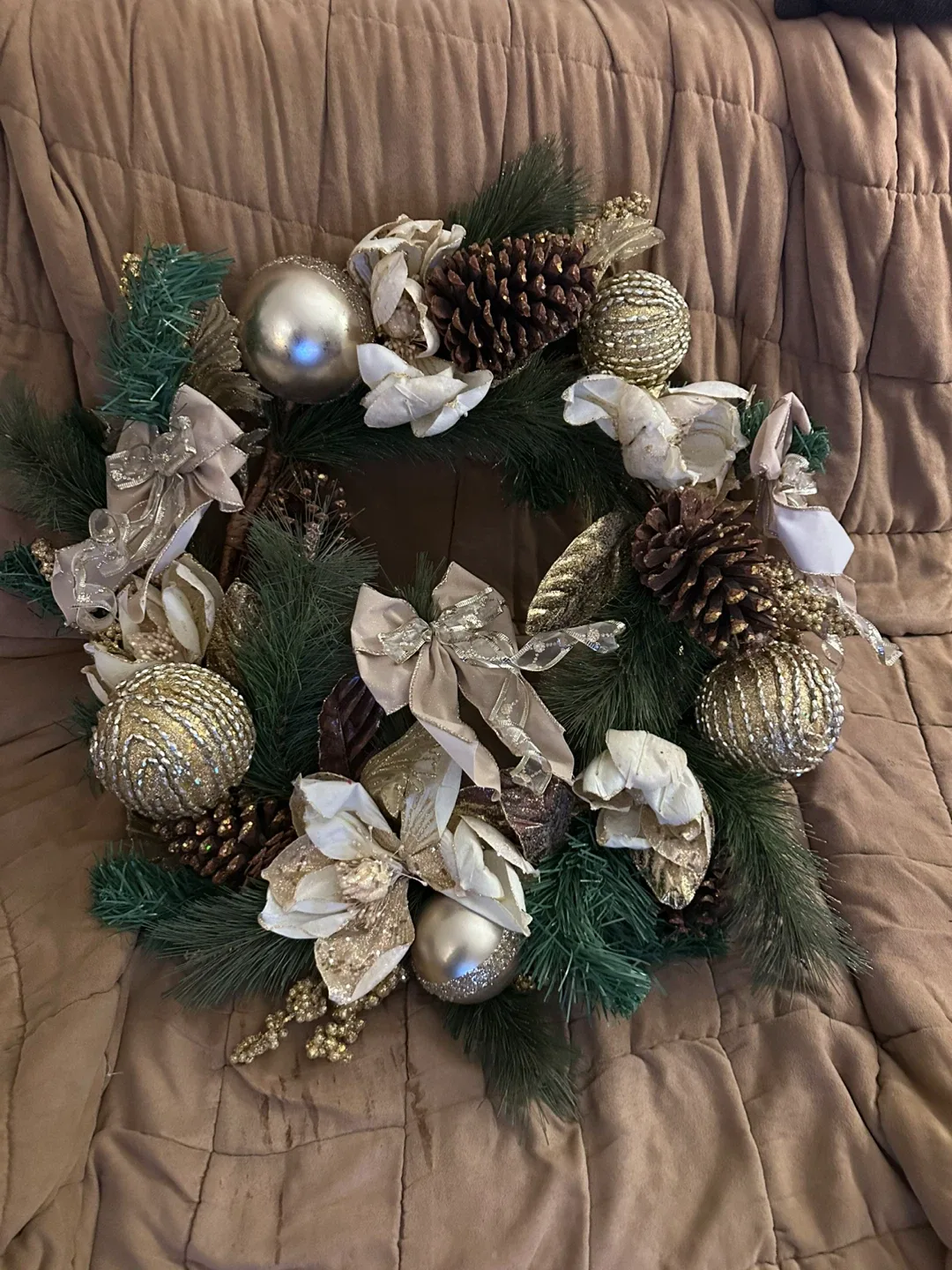 Christmas Wreath with Pine Cones & Ornaments