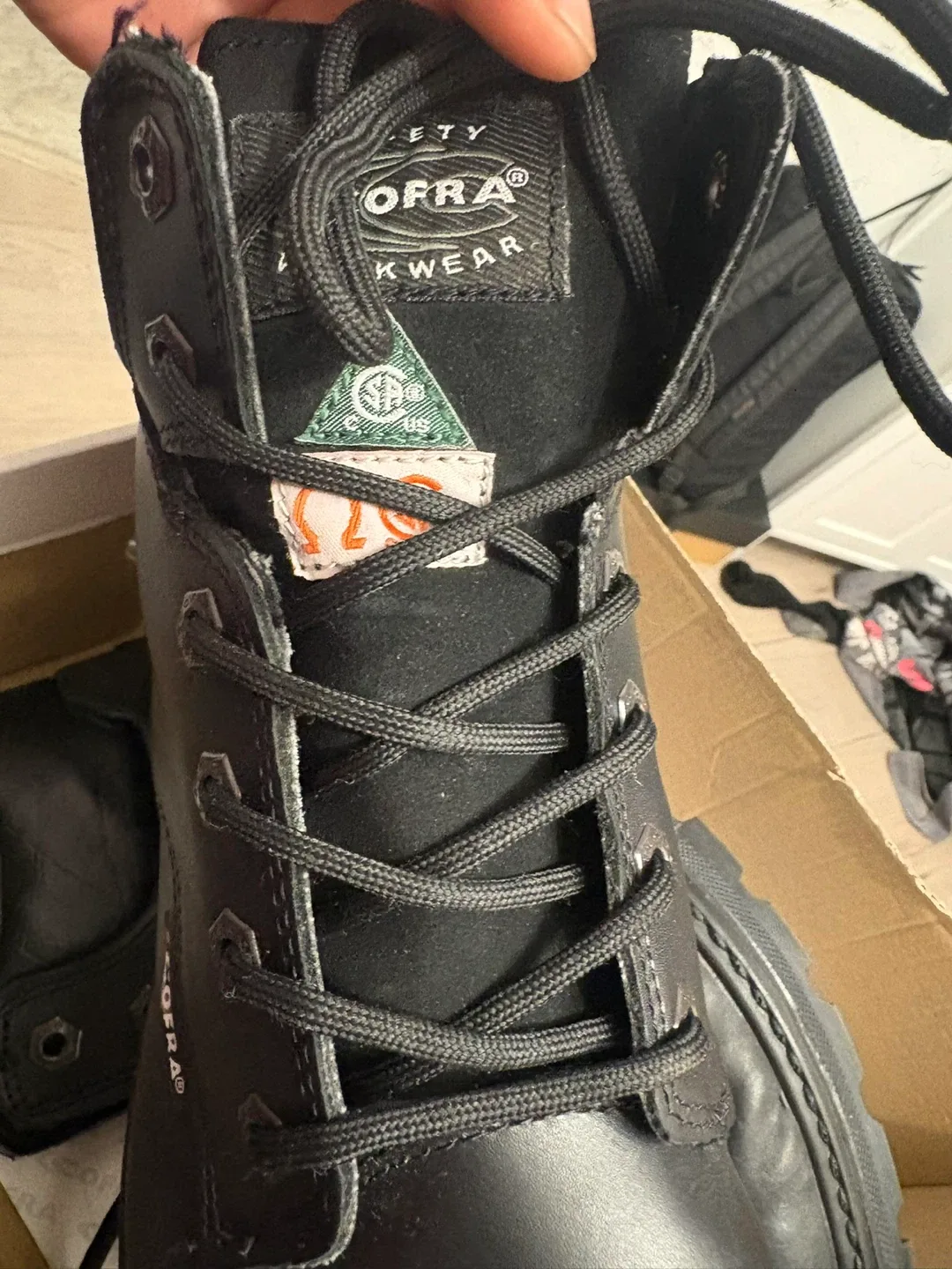 NEW Cofra Leader Black Work Boots w/ Memory Foam Insole - Size 9 image indicator(4)