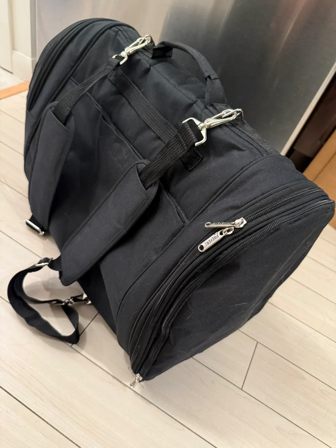 Black Pet Carrier image indicator(4)