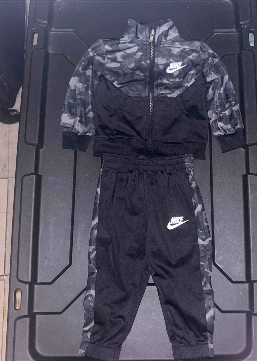 Nike Camo Tracksuit - Jacket & Pants Set