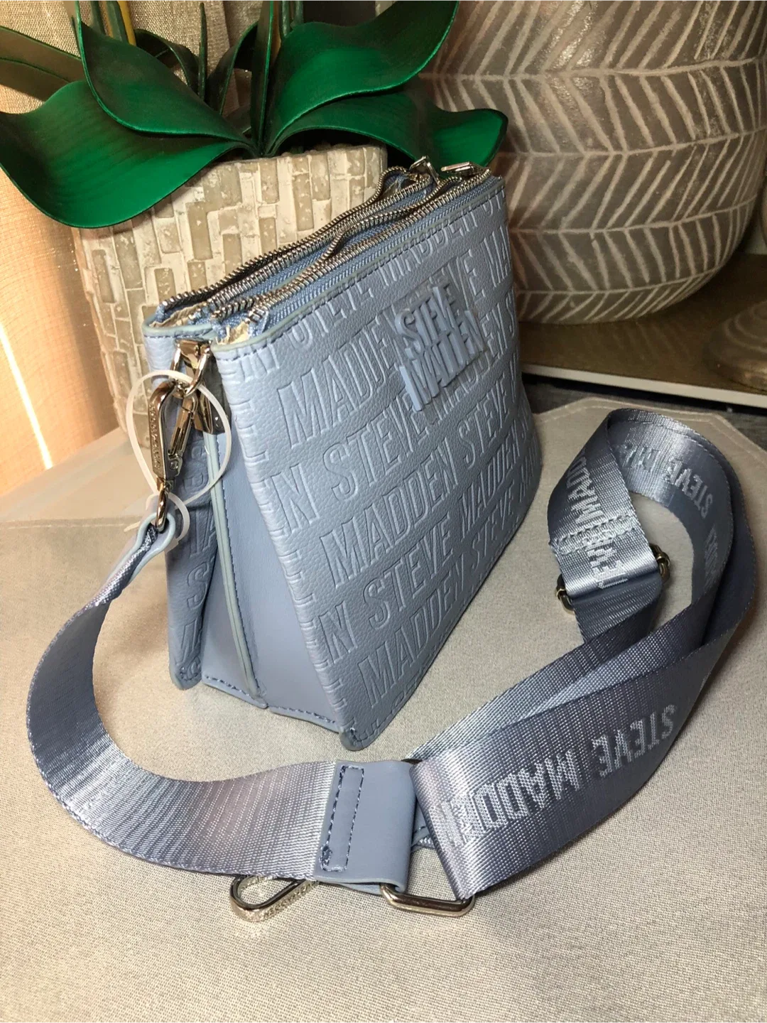 Steve Madden Crossbody Bag - New image indicator(2)