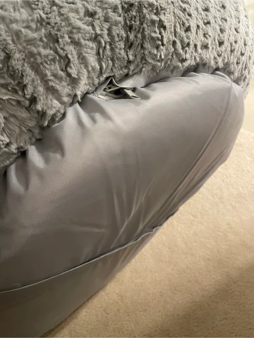 Best Friends by Sheri Donut Pet Bed - Grey image indicator(5)