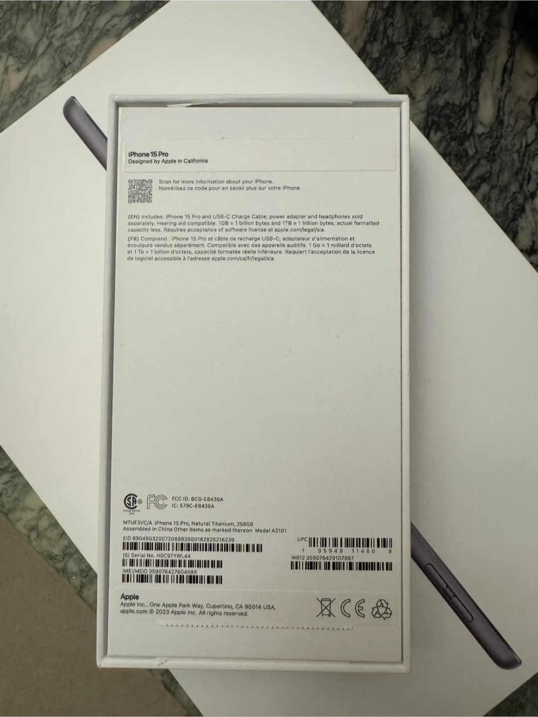 iPhone 15 Pro Natural Titanium image indicator(2)