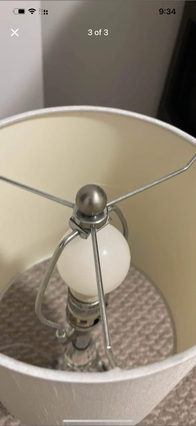 Table Lamp with Crystal Accent image indicator(3)