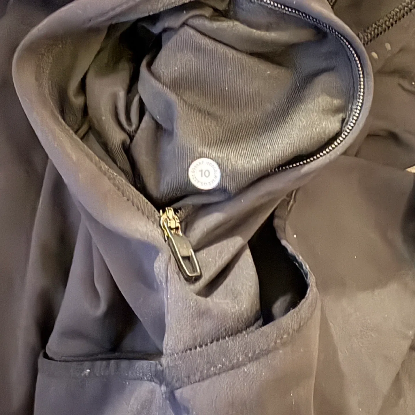 Lululemon Black Nulux UVP Run Jacket Size 10 Athleisure image indicator(7)