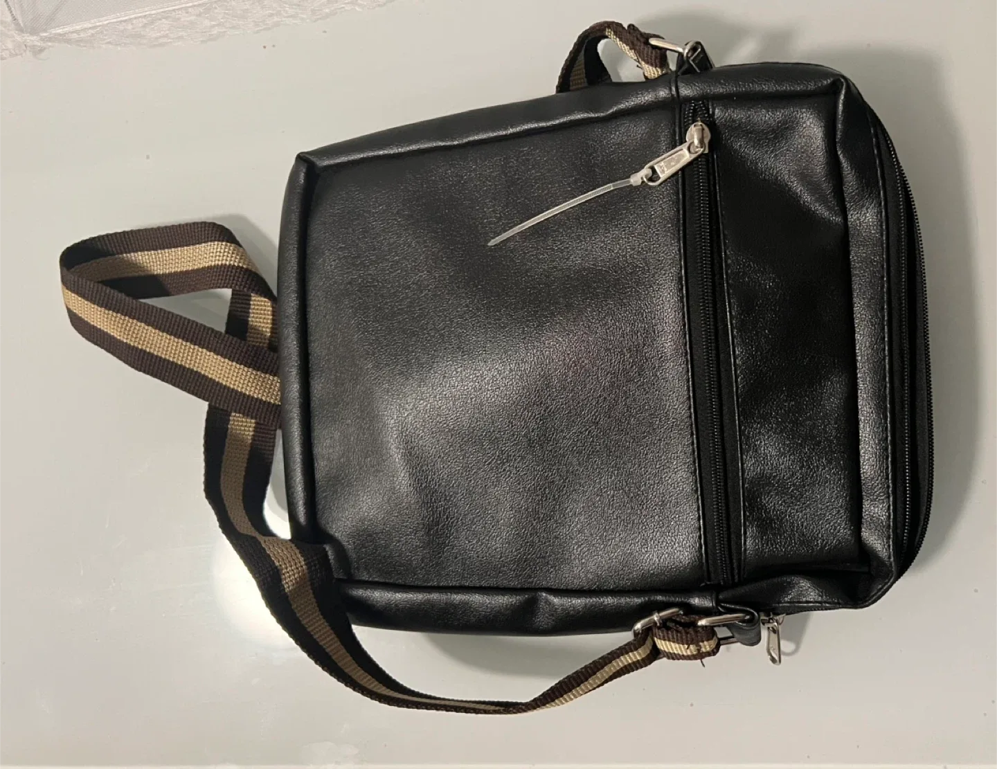 MOSSEBO Black Leather iPad/Shoulder Bag image indicator(2)