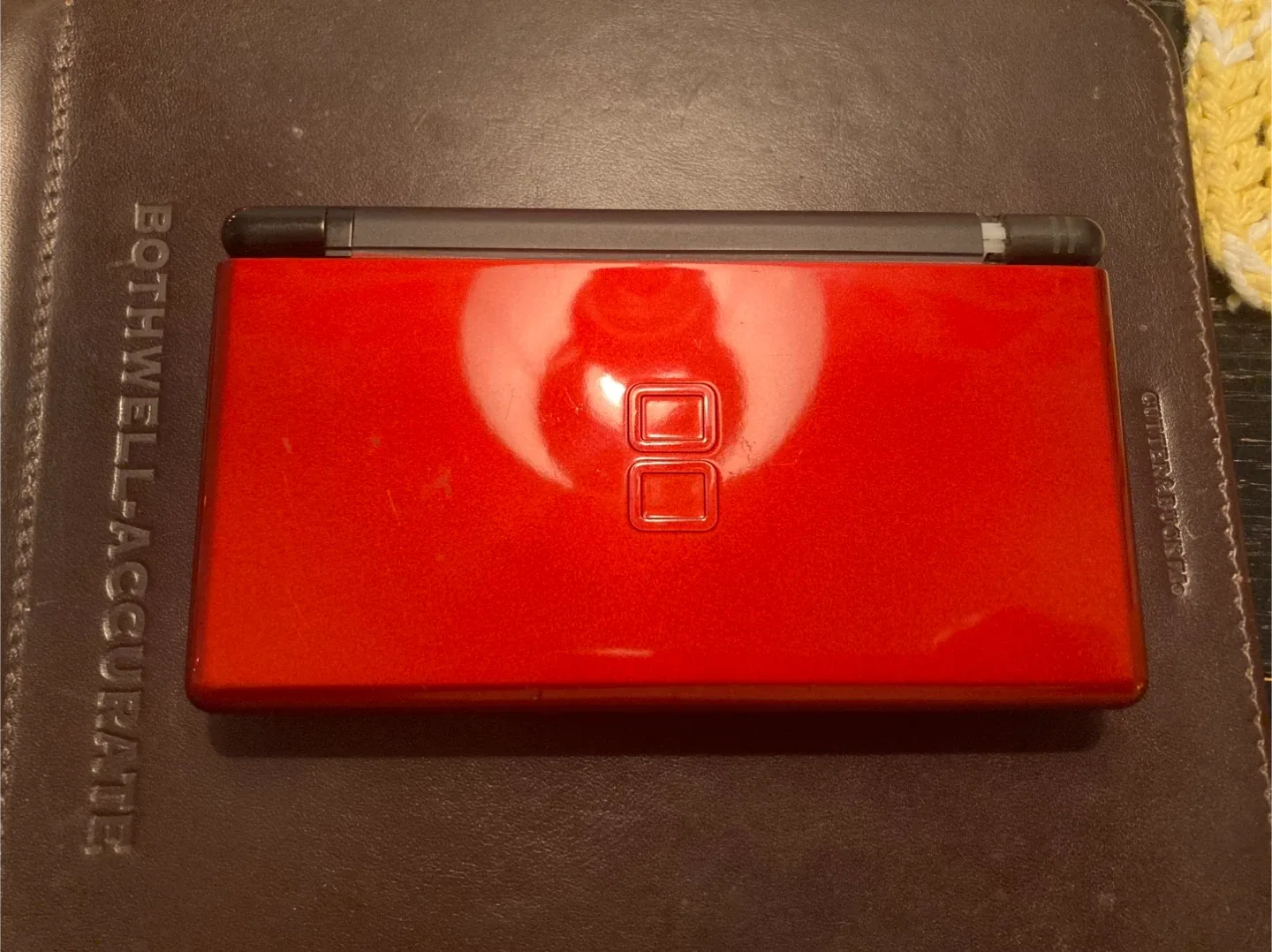 Nintendo DSi Lite - Red & Black
