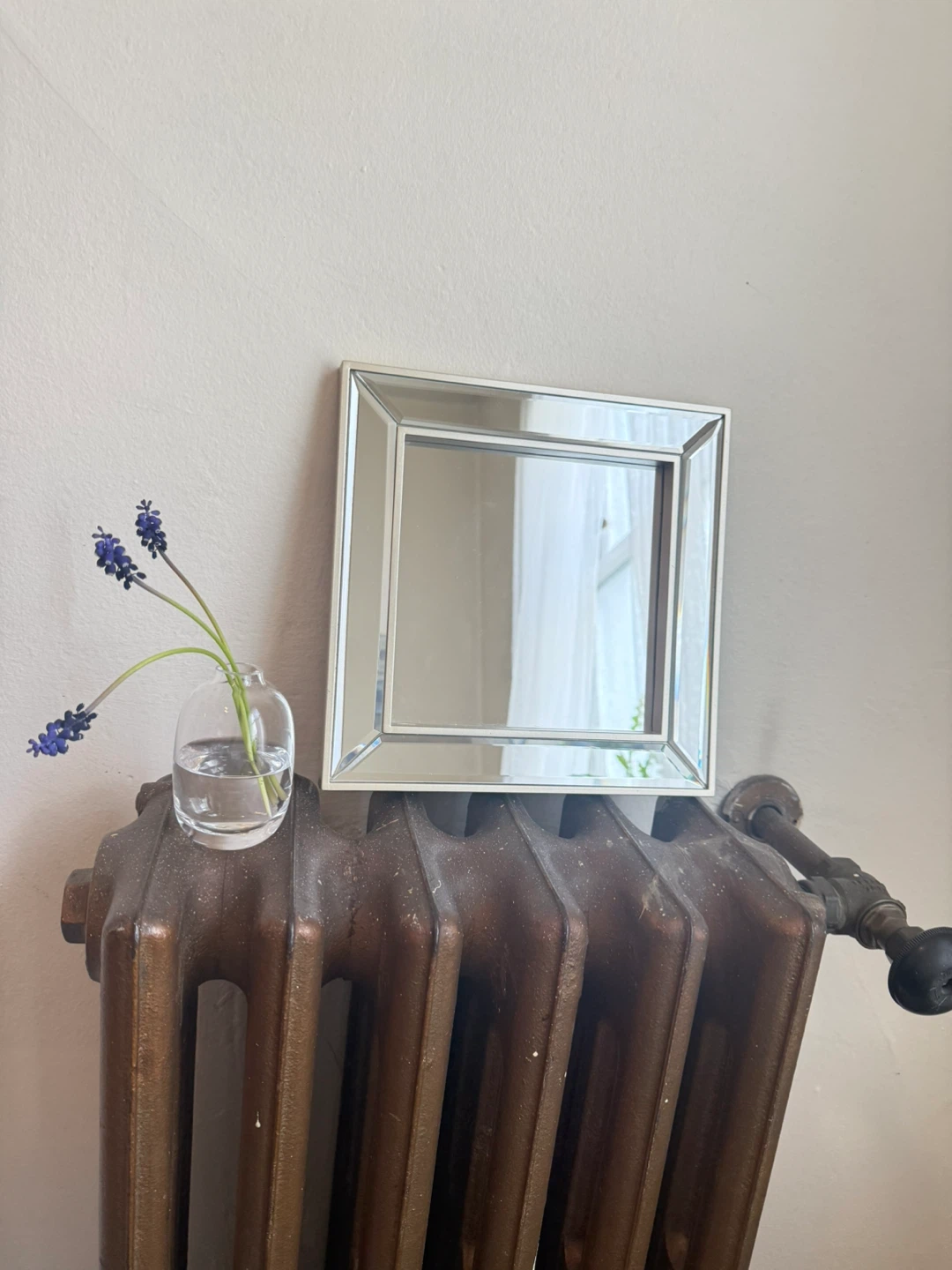 Small square mirror w/ mirrored frame