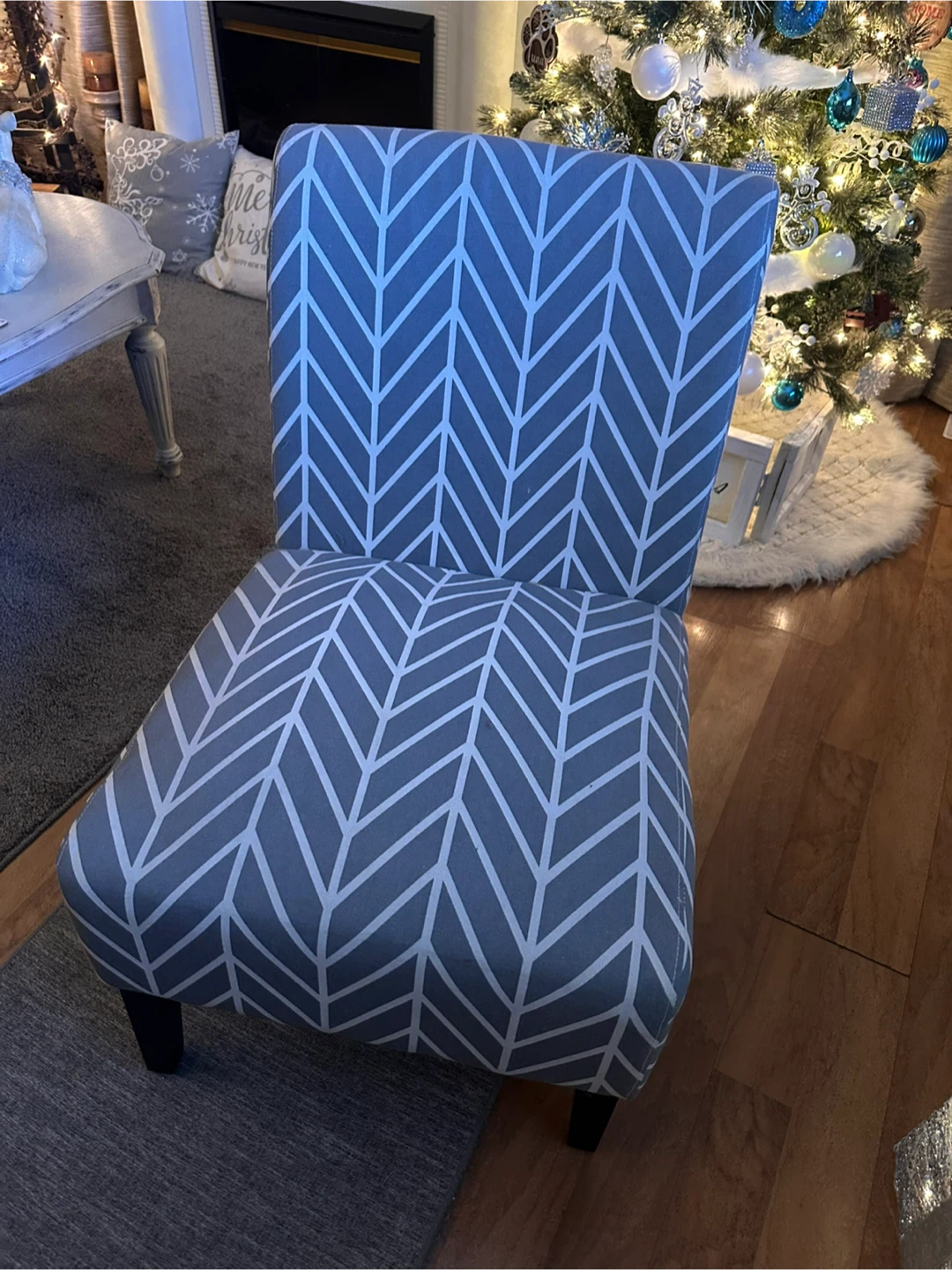 Accent Chair - Grey & White Pattern - photo 3