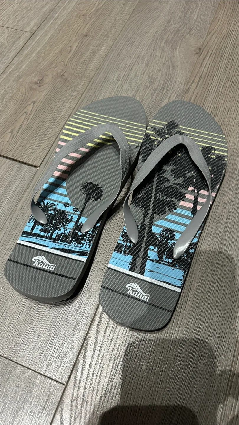 Men’s Flip Flops - Size 10