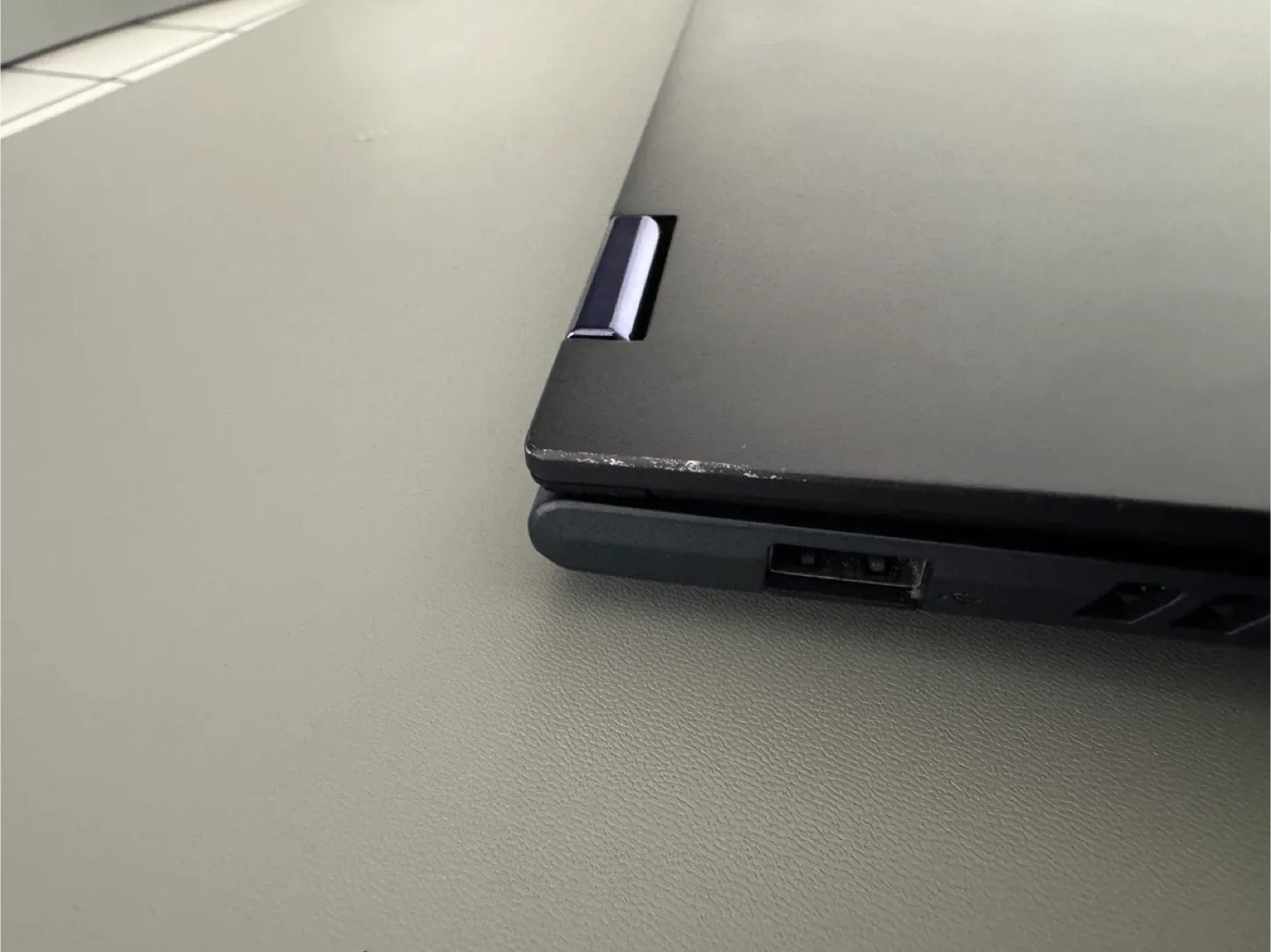 Asus Vivobook Flip Laptop image indicator(3)