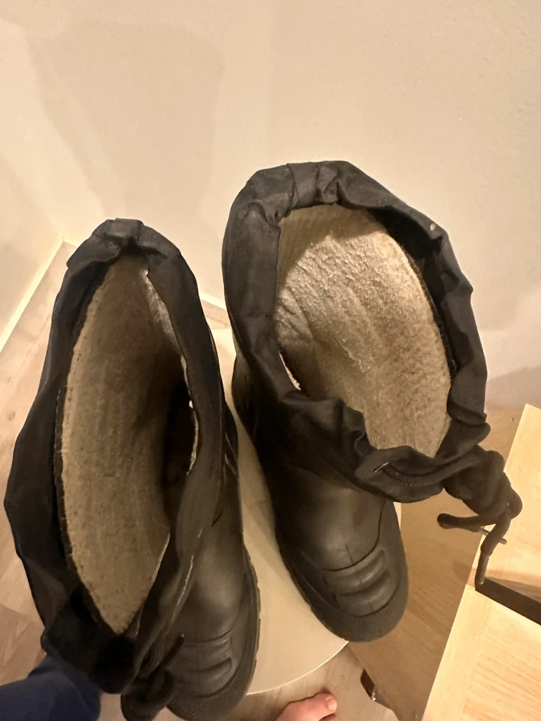 Aggressor Insulated Winter Work Boots - Size 9 image indicator(4)