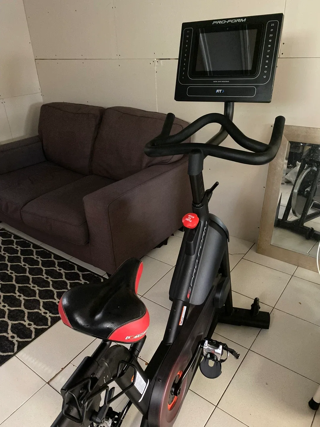 Pro-Form Smart 10.0 Exercise Bike image indicator(2)