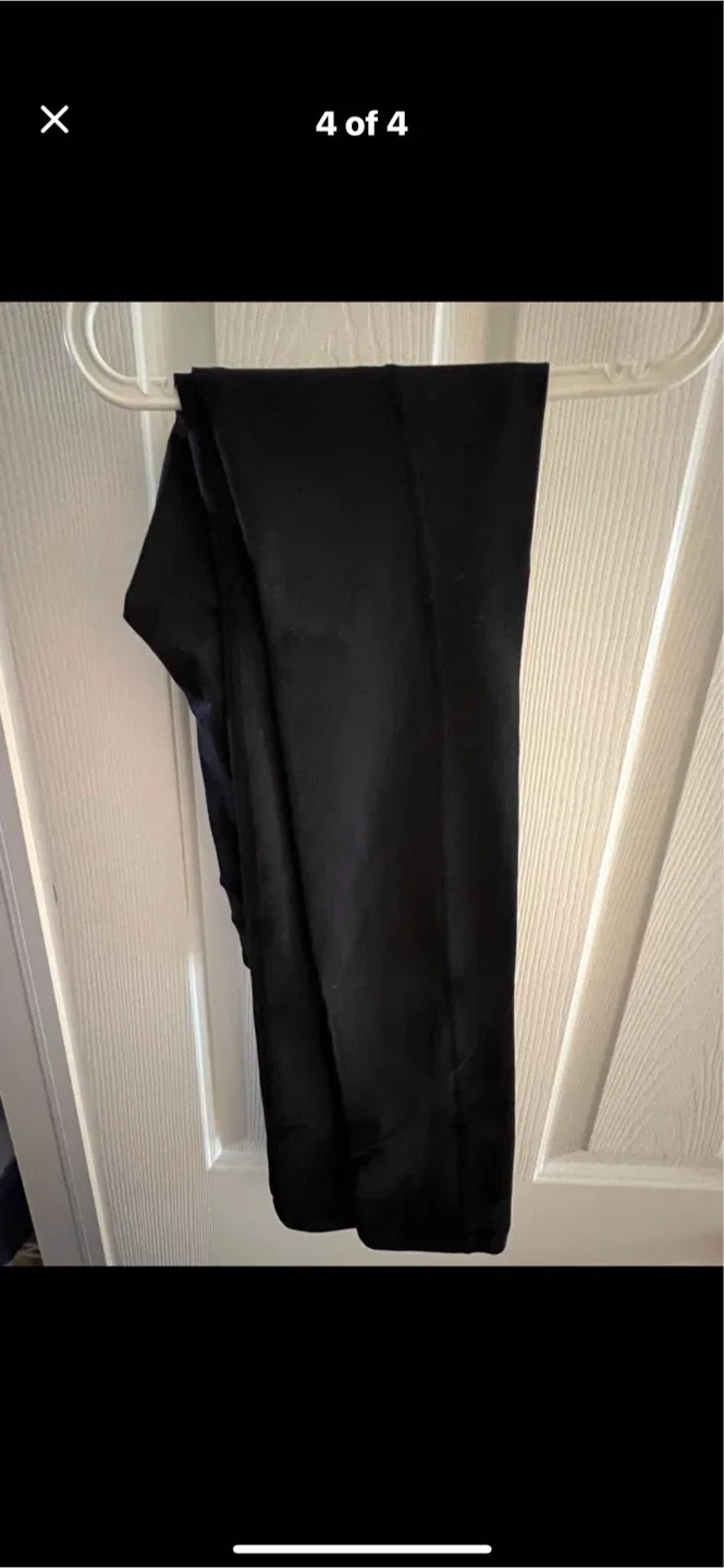 Lululemon Skinny Groove Pant - Size 4, Black