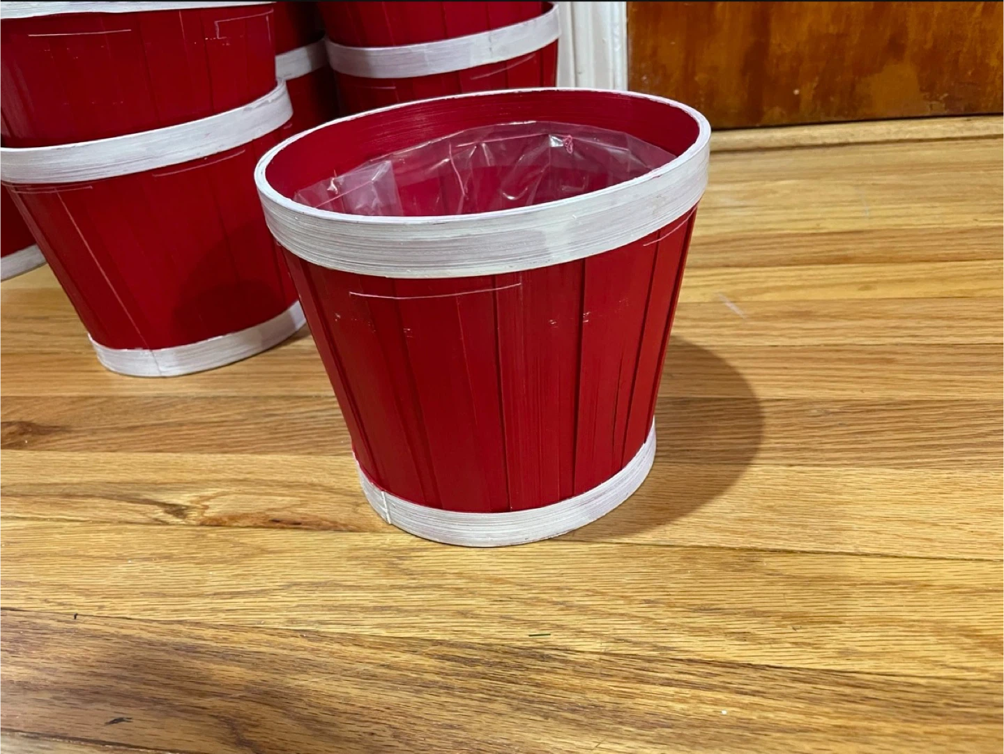 Red & White  Wood Striped Flower Pots/Basket  (Set of 12) - photo 4