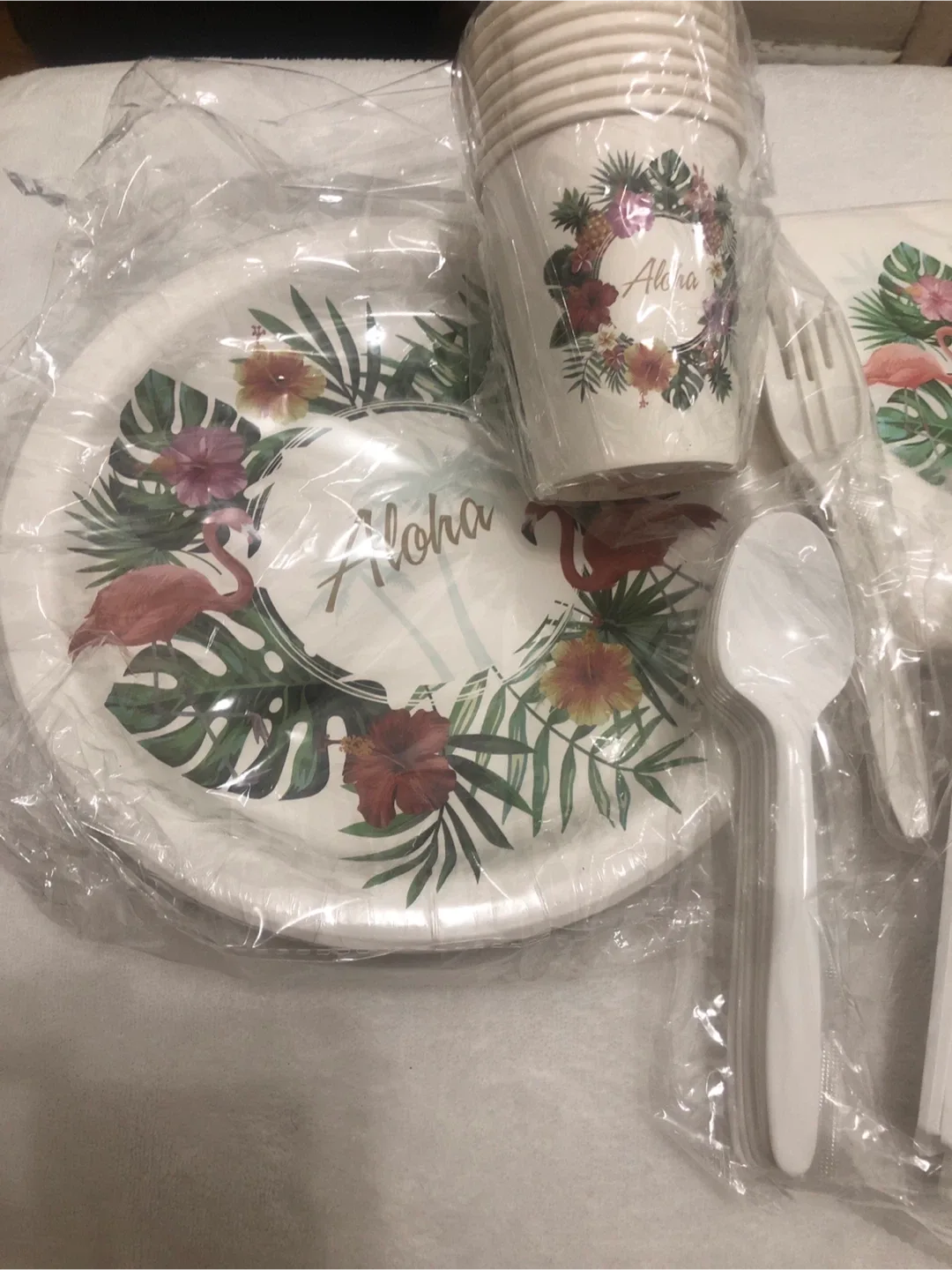 48 pcs, Aloha Party Supplies Set - New image indicator(3)