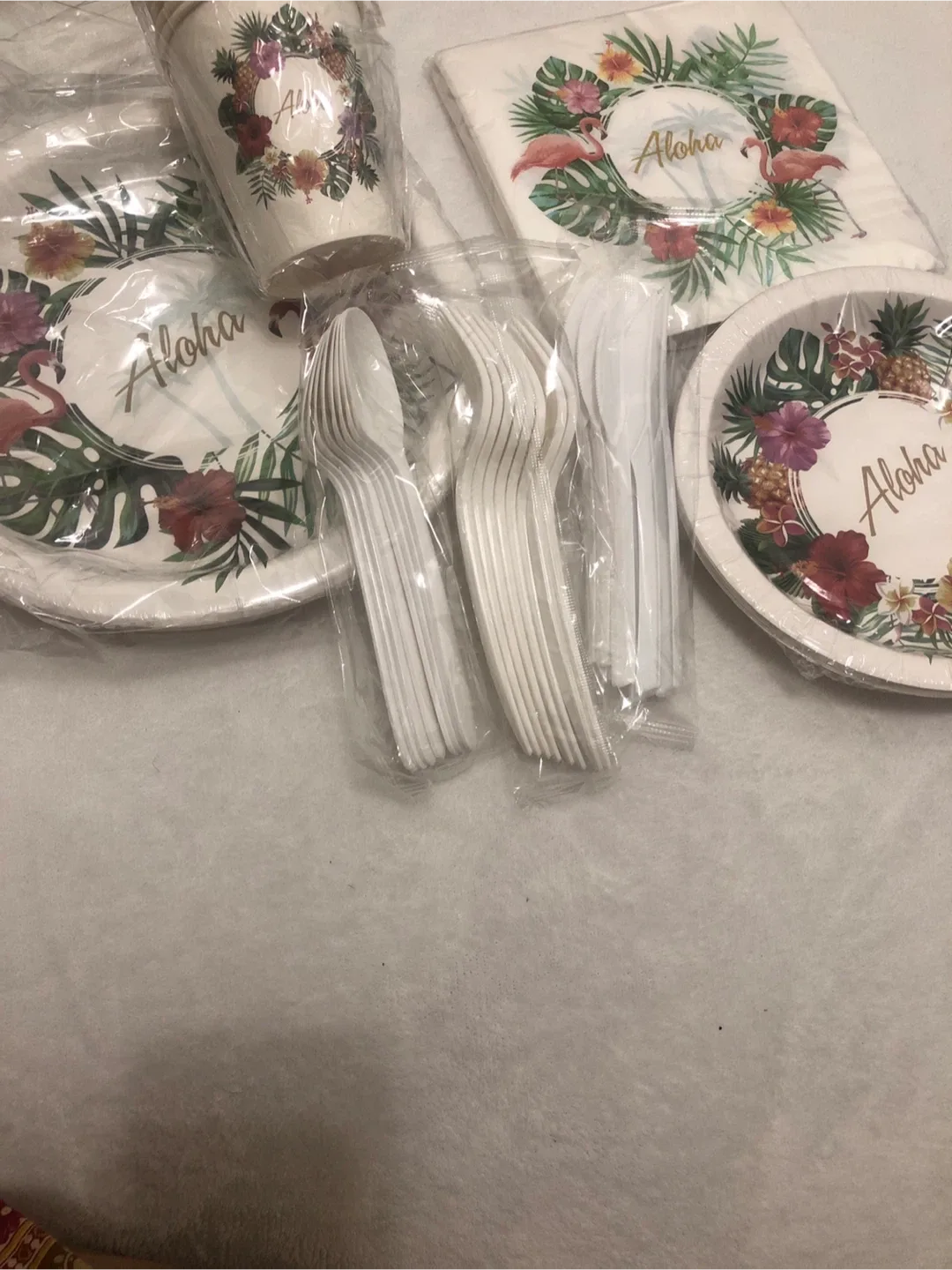 48 pcs, Aloha Party Supplies Set - New image indicator(4)