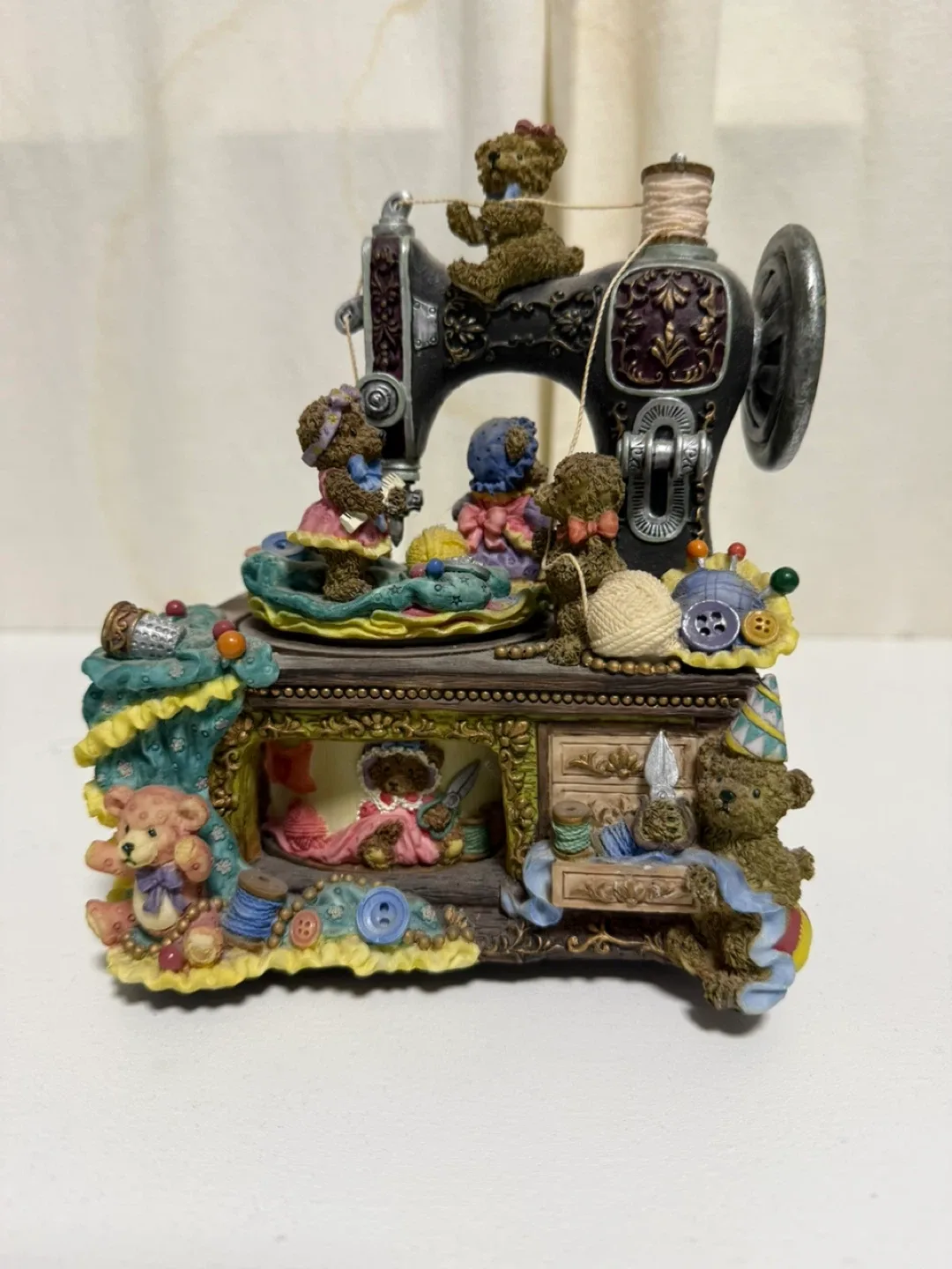 Vintage Twinkle Canada Bear Sewing Machine Music Box – Sankyo