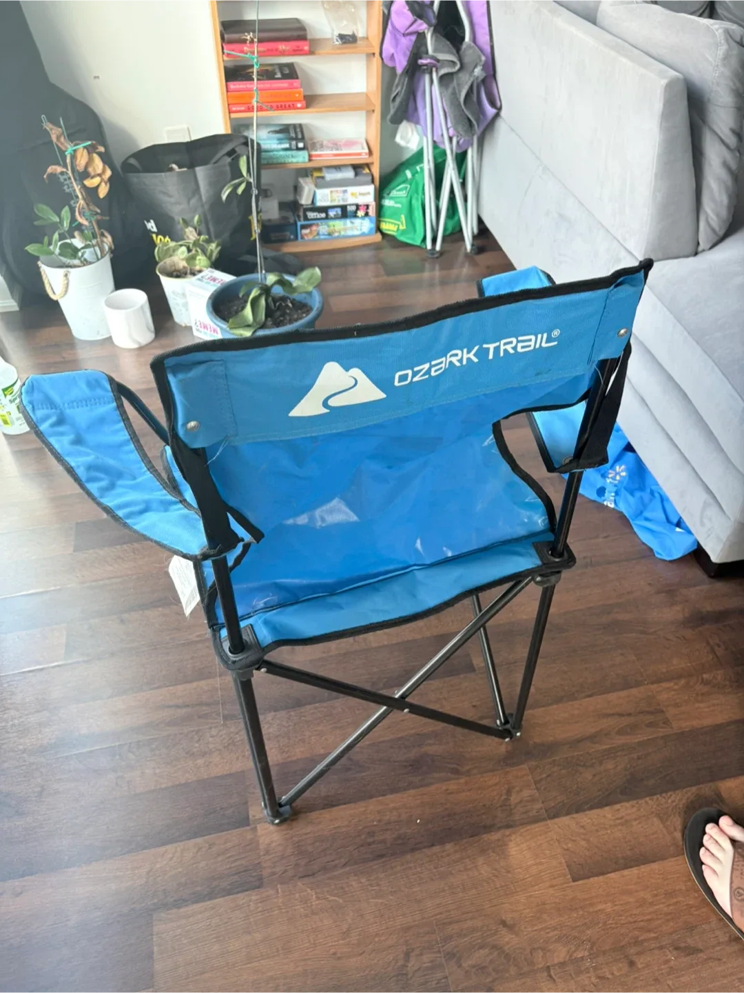 Moving out sale !Ozark Trail & Unbranded Folding Camp Chairs