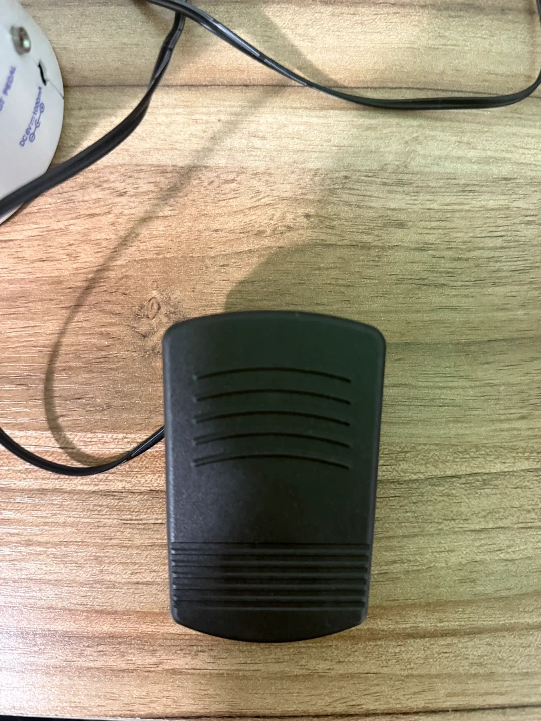 Mini Sewing Machine with Accessories image indicator(5)