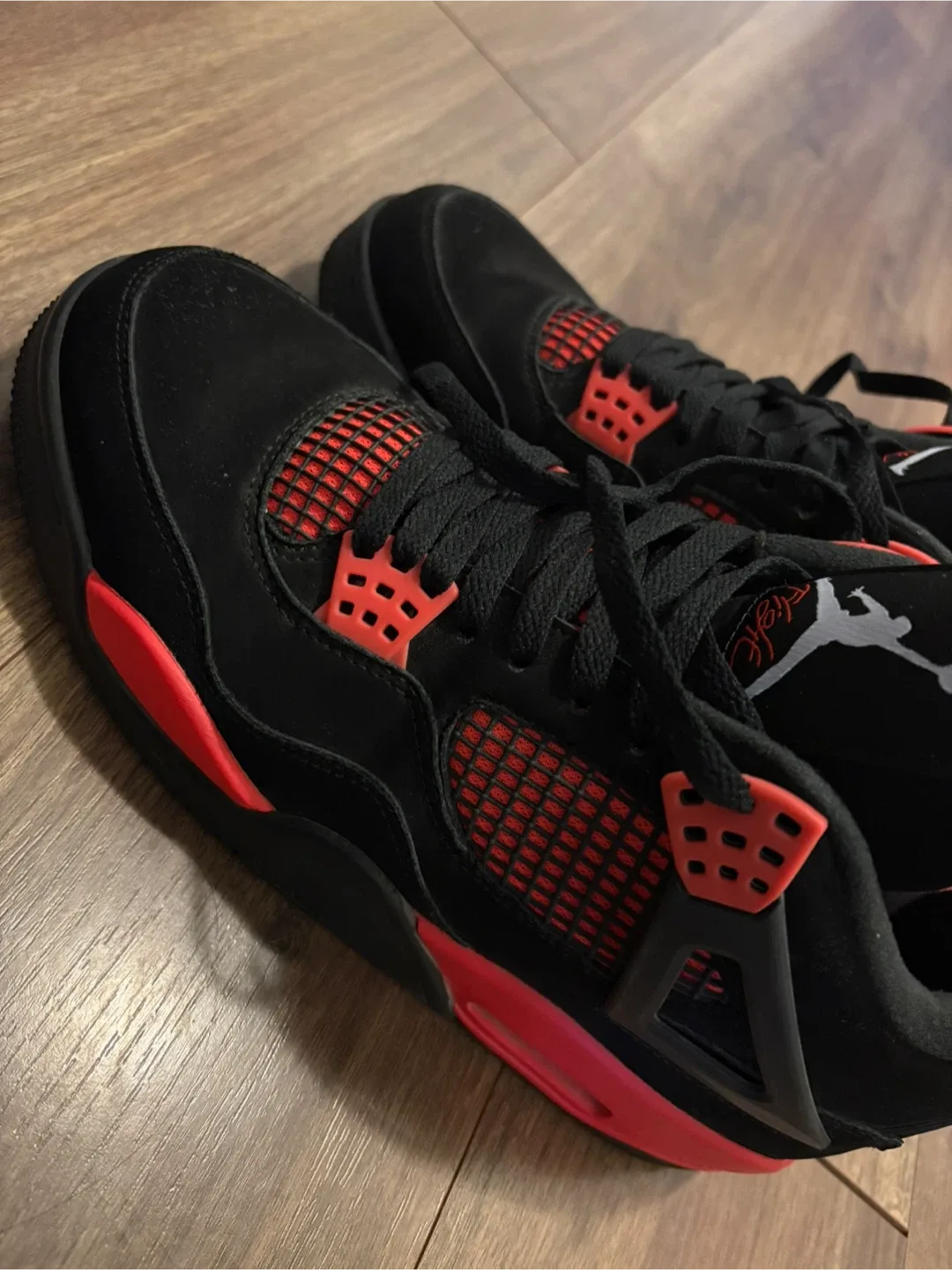 Air Jordan 4 Red Thunders image indicator(2)