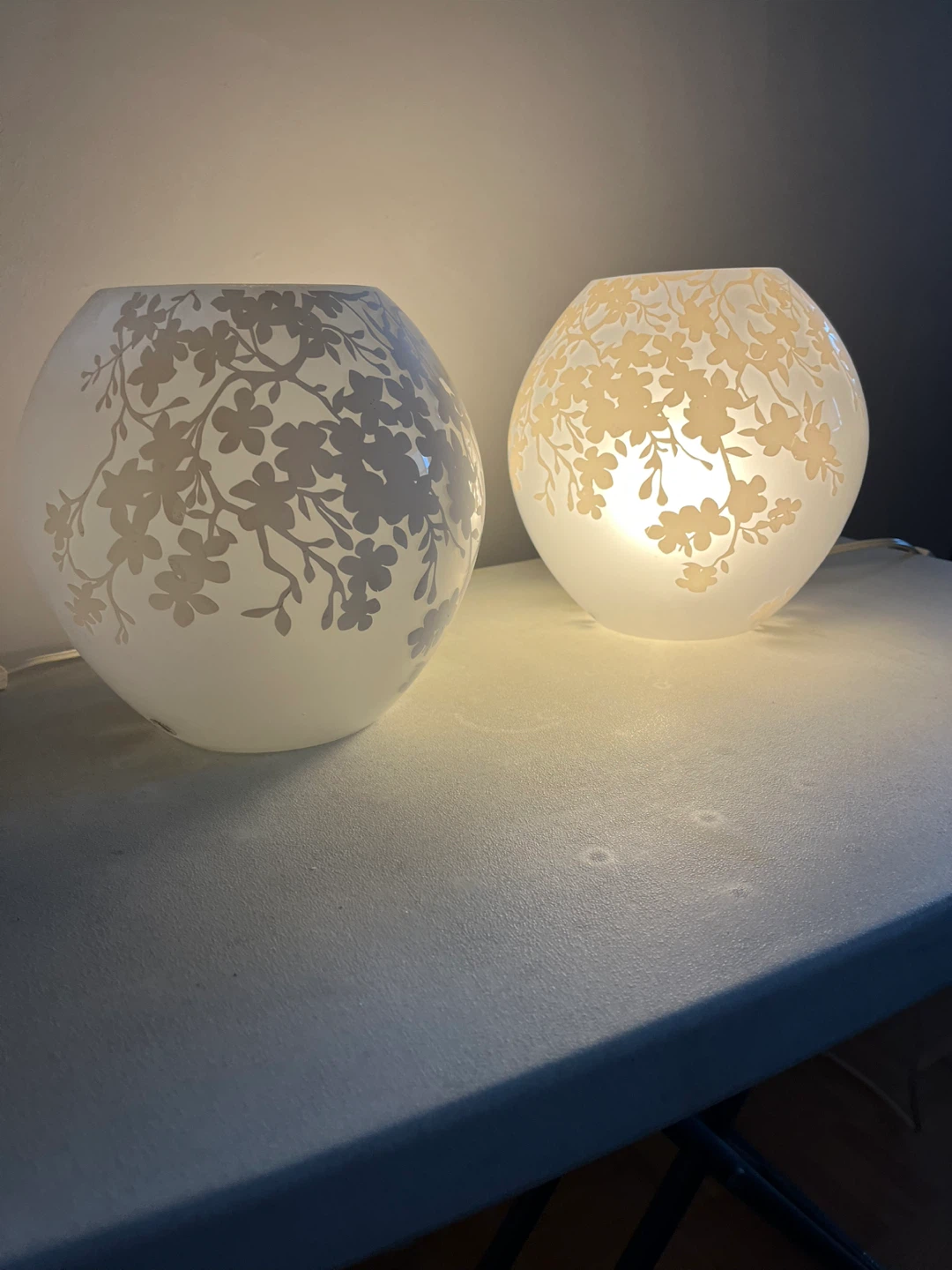 Floral Patterned Globe Table Lamps - Set of 2 - photo 2