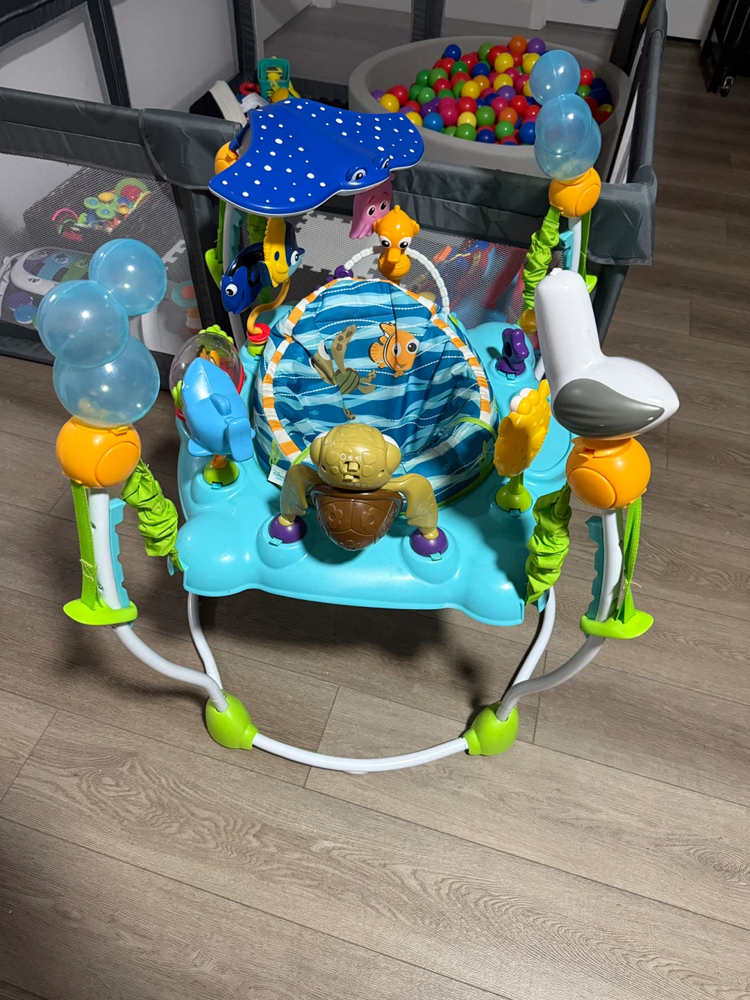 Baby Einstein Finding Nemo Jumperoo - photo 3