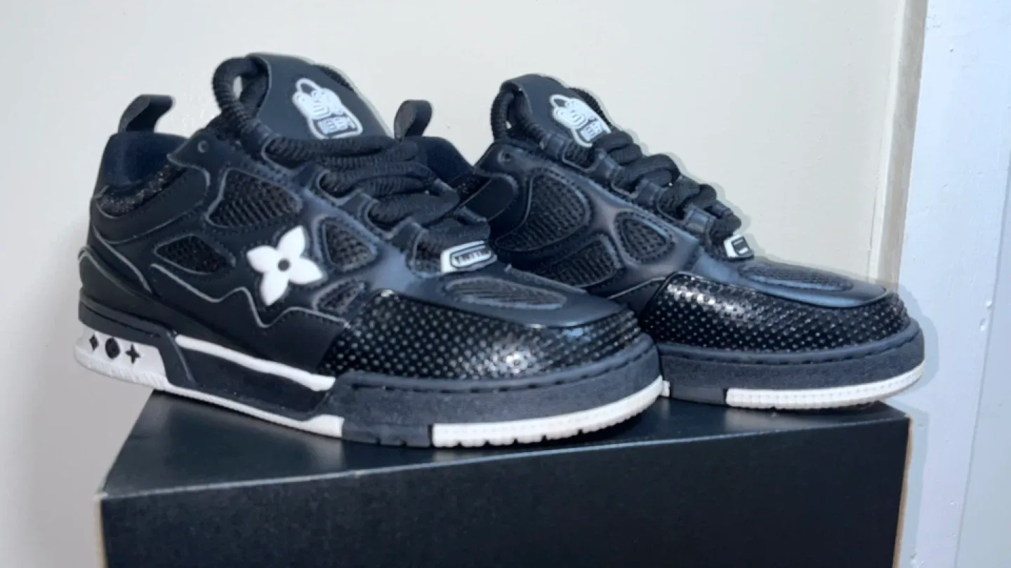 Louis Vuitton Black Skate Sneakers Size 8 image indicator(2)