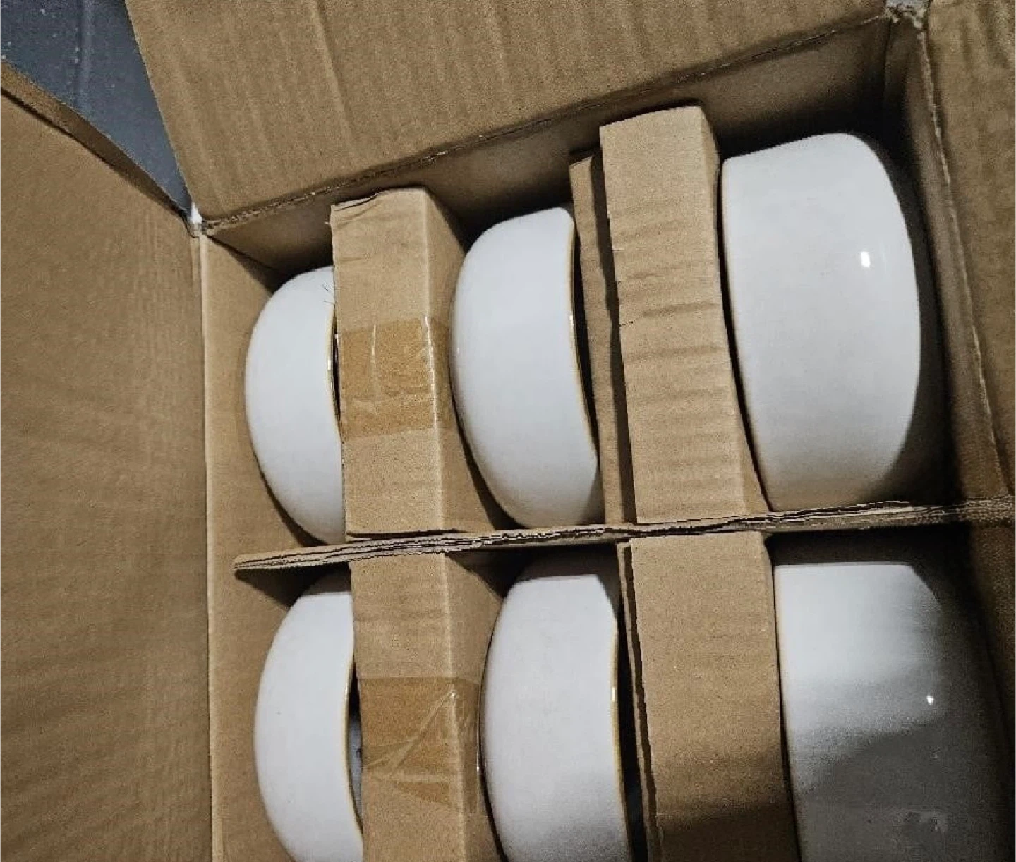 New White Stoneware Dinnerware Set (18-Piece) - photo 4