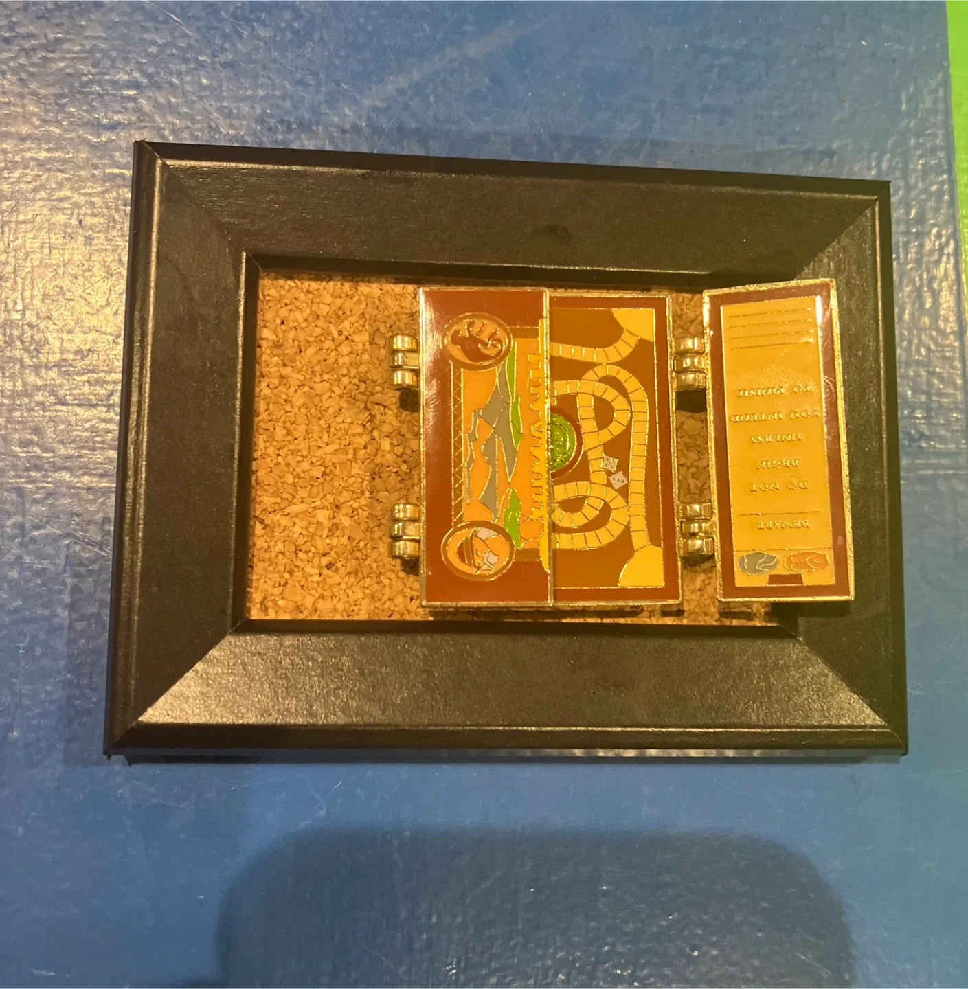 Jumanji Hinged Enamel Pin image indicator(8)