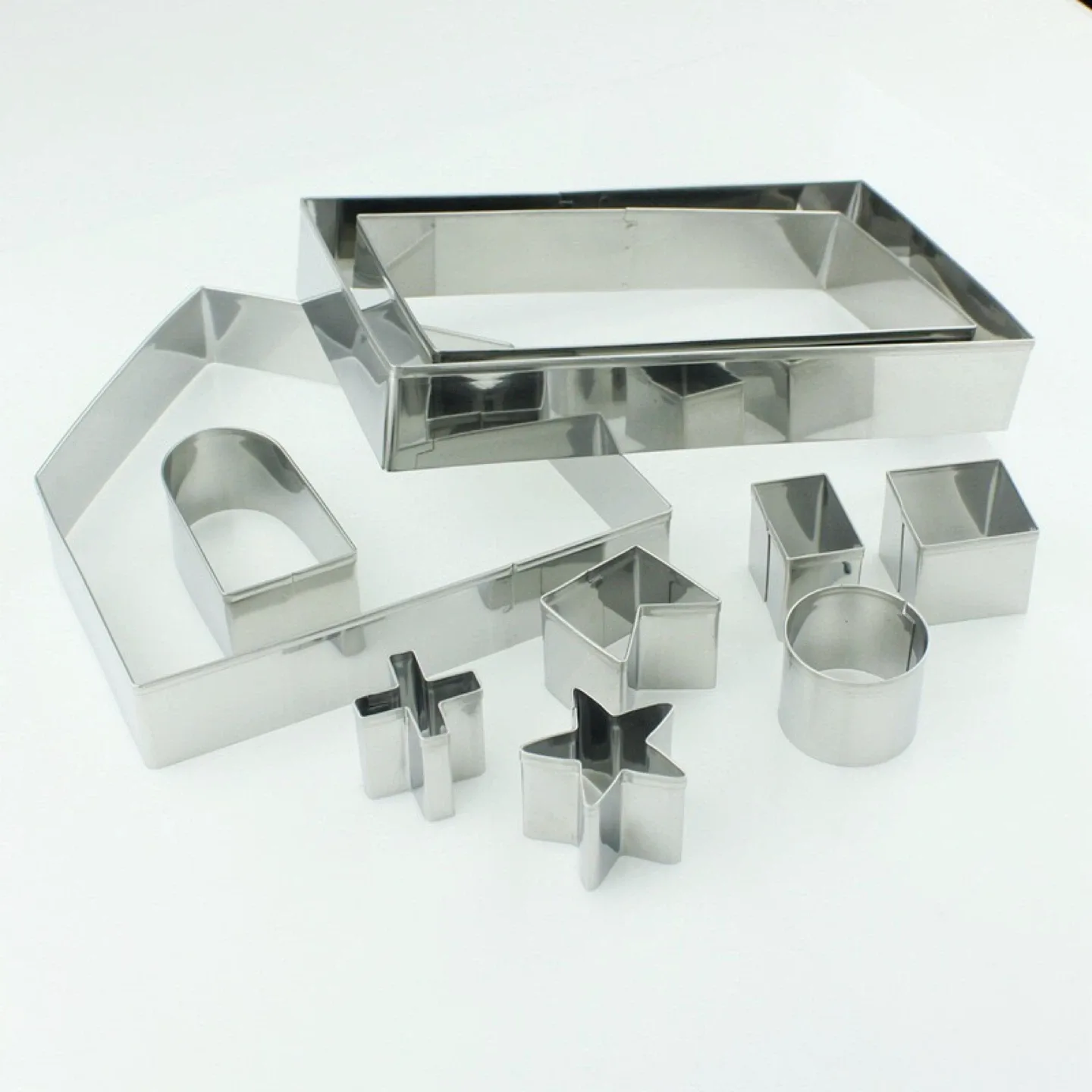 3D Gingerbread House Cookie Cutter Set - New image indicator(4)