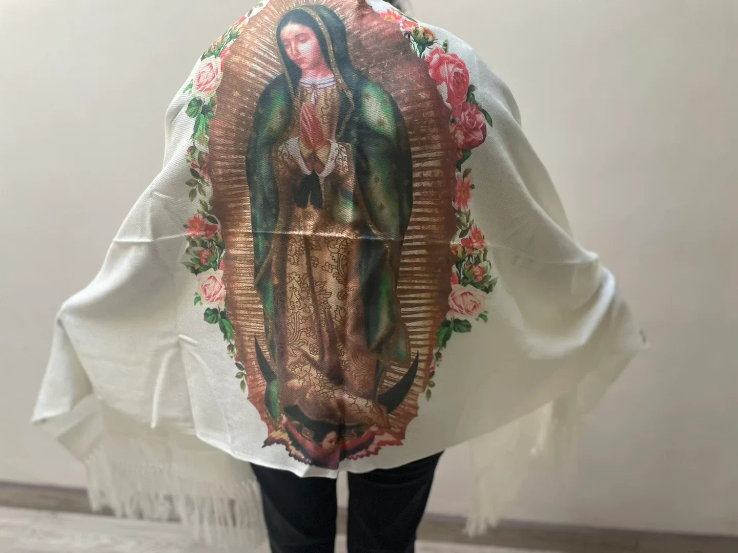 Floral Virgin Mary Shawl image indicator(4)